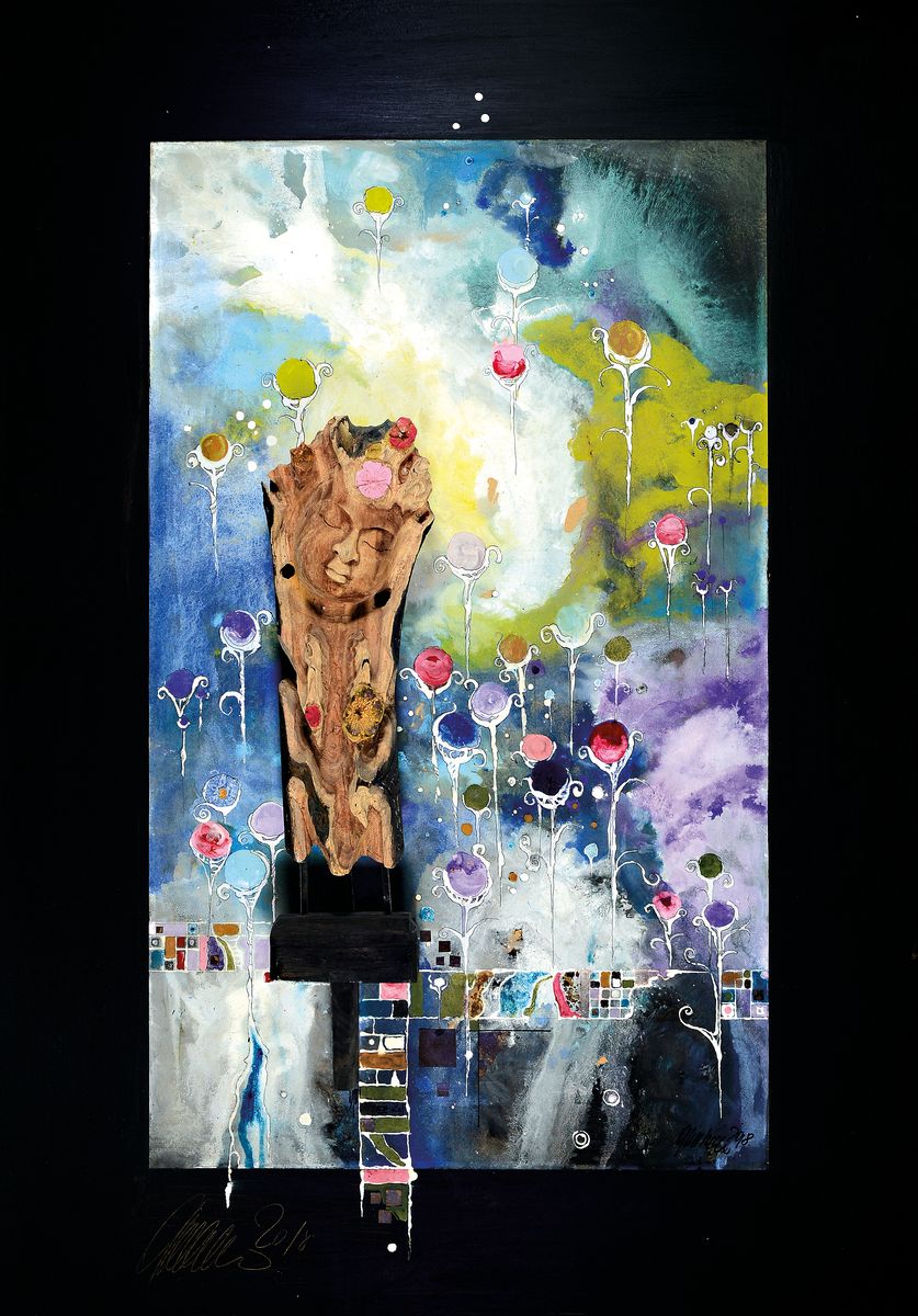 Werner Balthasar Griemann, geb. 1942 Wallern/Österreich, "Buddha in Rosen", Assemblage, vom Künstler geschnitzte Skulptur auf ...