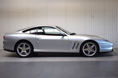 26370315g - Ferrari 575 F1 Maranello, first registered 01/2005, chassis number: ZFFBT55B000134687, mileage approximately 41.000 km, regularly serviced, 379 kW/515 PS, automatic transmission, exterior color silver metallic, interior full leather in Bordeaux, Daytona seats, complete onboard toolkit/original toolbox, 2 new tanks installed