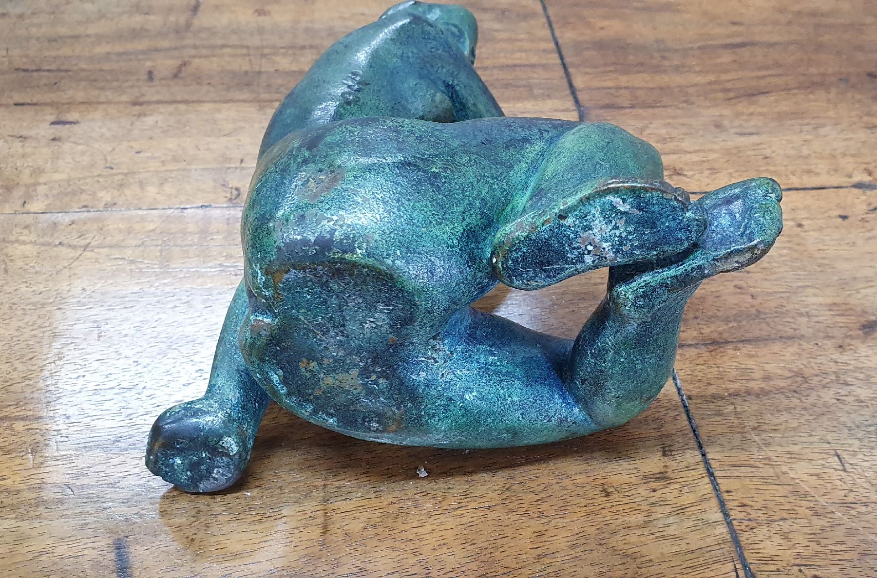 Detail f: Arno Breker, 1900-1991, sitzender Akt, Bronzeskulptur grün patiniert, signiert, H. ca. 17.5cm