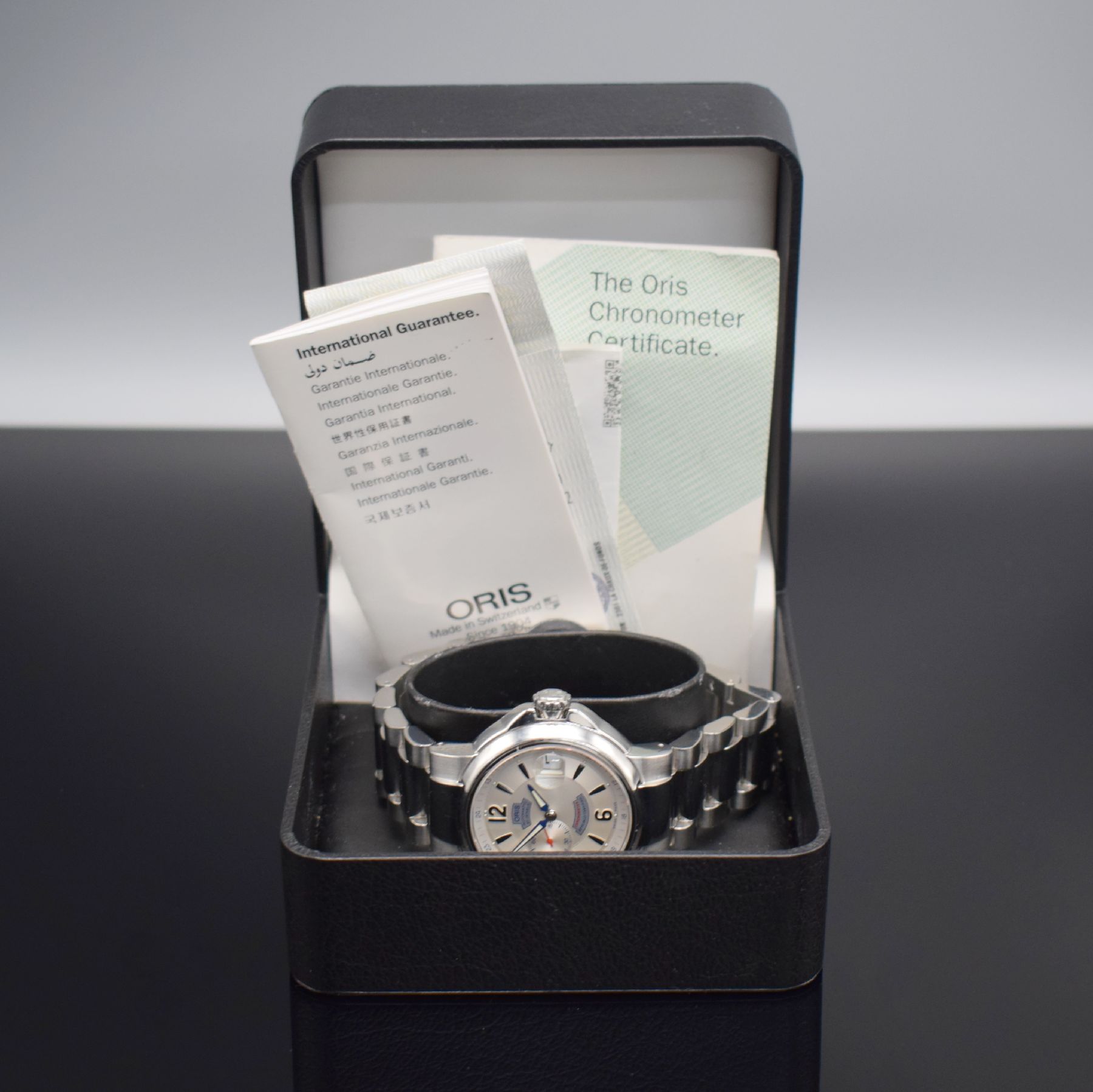 Detail h: ORIS Chronometer Herrenarmbanduhr Referenz 7496, Schweiz um 2015, Automatik, verschr. beids. vergl. Edelstahlgeh. inkl. orig. Gliederband m. ...