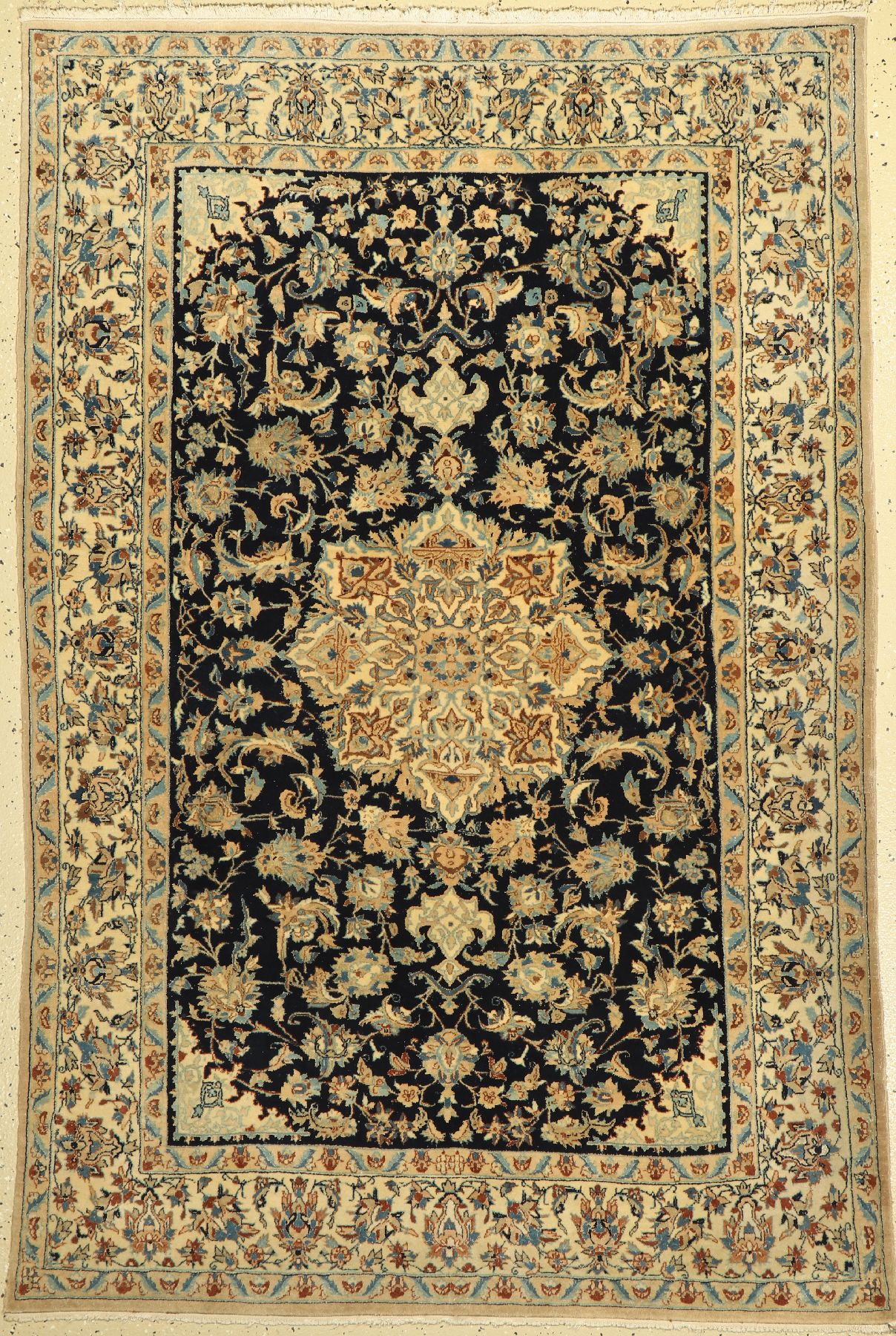 Nain fein(6 La), Persien, um 1960, Korkwolle mit Seide, ca. 177 x 121 cm, EHZ: 2-3