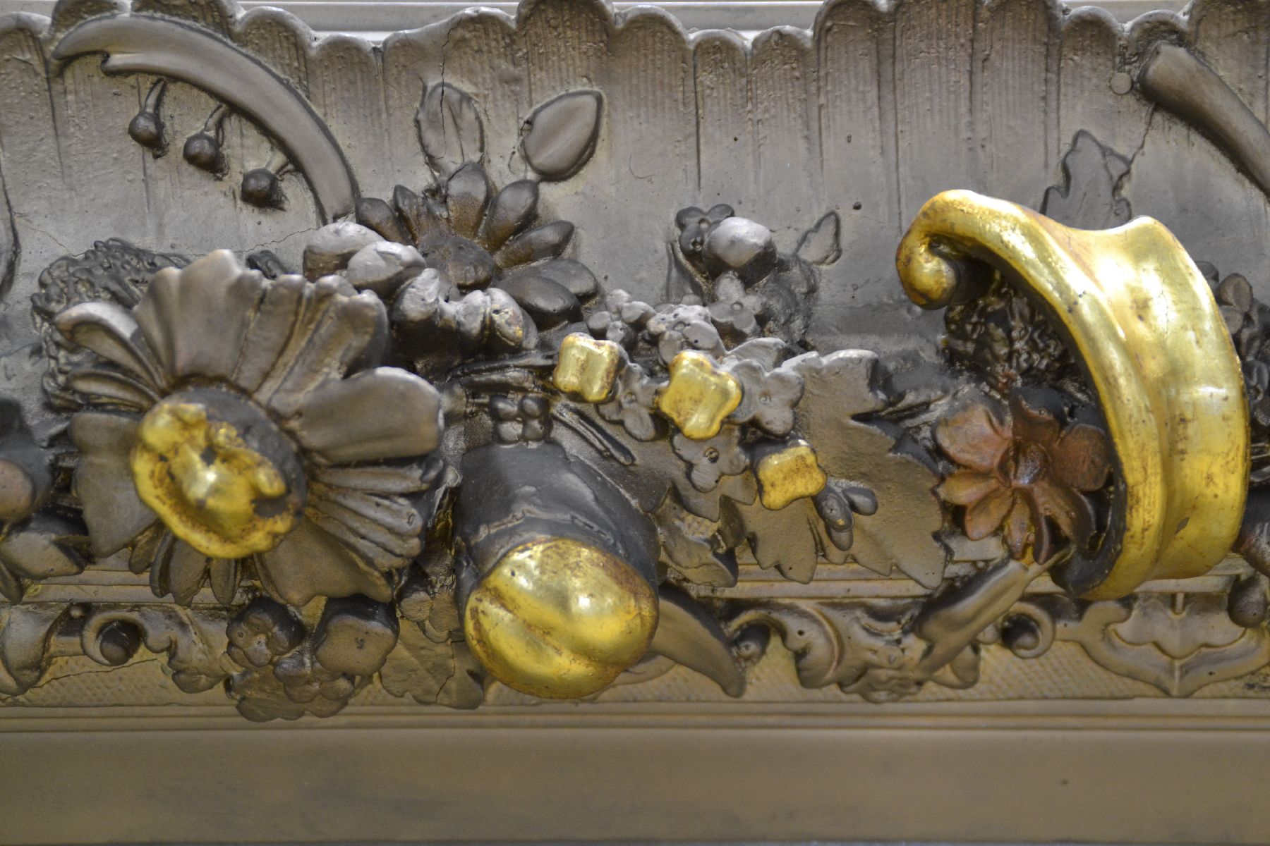 Detail d: F. Münsterfeld, deutscher Maler der 2. Hälfte des 19. Jh., Winterlandschaft mit Eisfischern, Öl/Lwd, rechts unten signiert, ca. ...