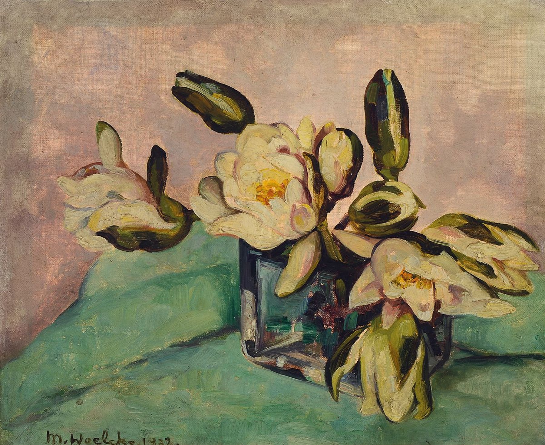 Martha Woelcke, 1884 Frankfurt-1944 Auschwitz, Seerosen in einer Kristallvase, Öl/Lwd, links unten signiert und dat. 1932, ca. 37x47cm, R. ca. ...