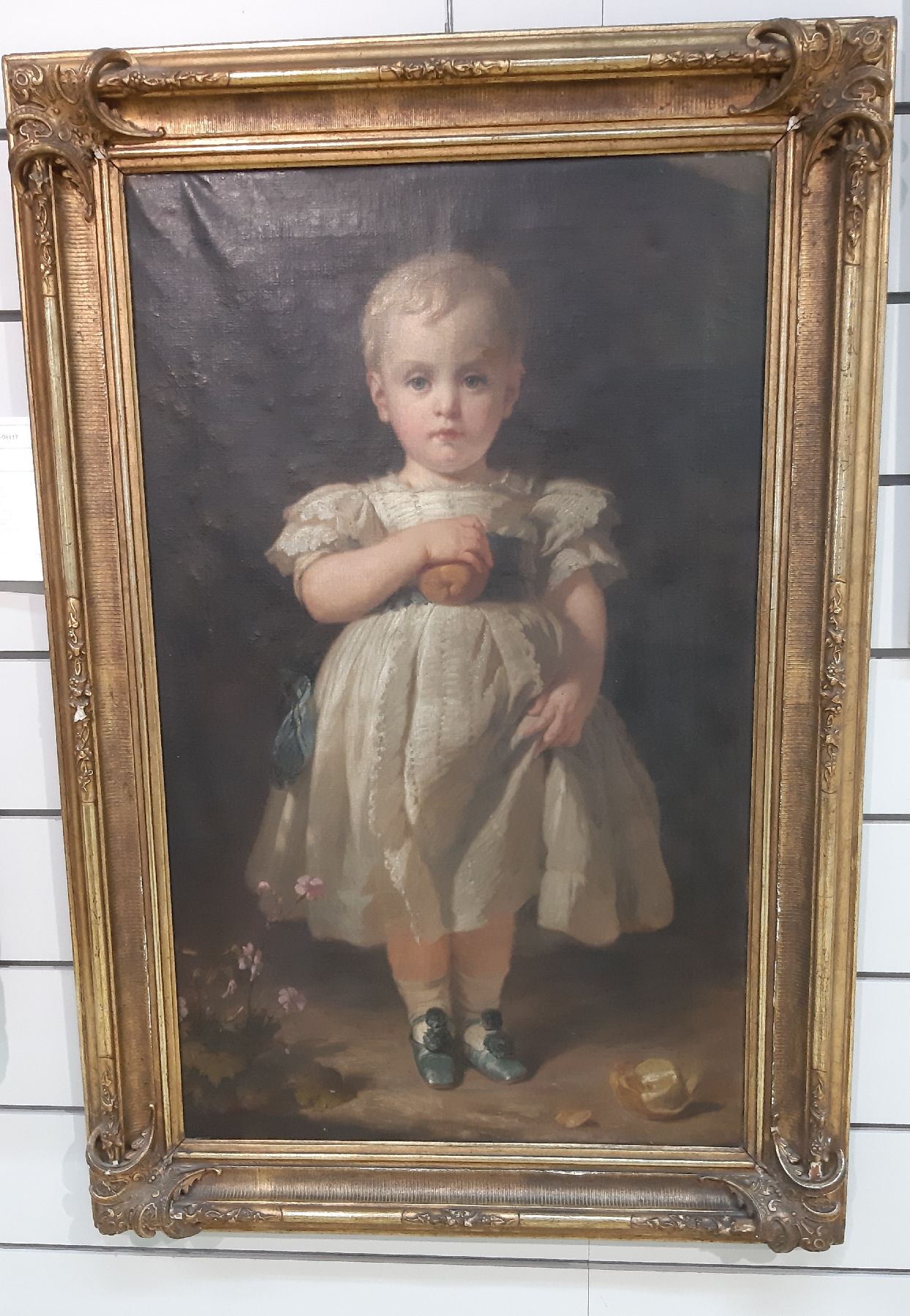 Detail b: Unbekannter Künstler, deutsch, um 1870, Ganzporträt eines Kindes, Öl/Lwd, feine lasierende Malerei mit gekonntem Inkarnat und Stofflichkeit, ...