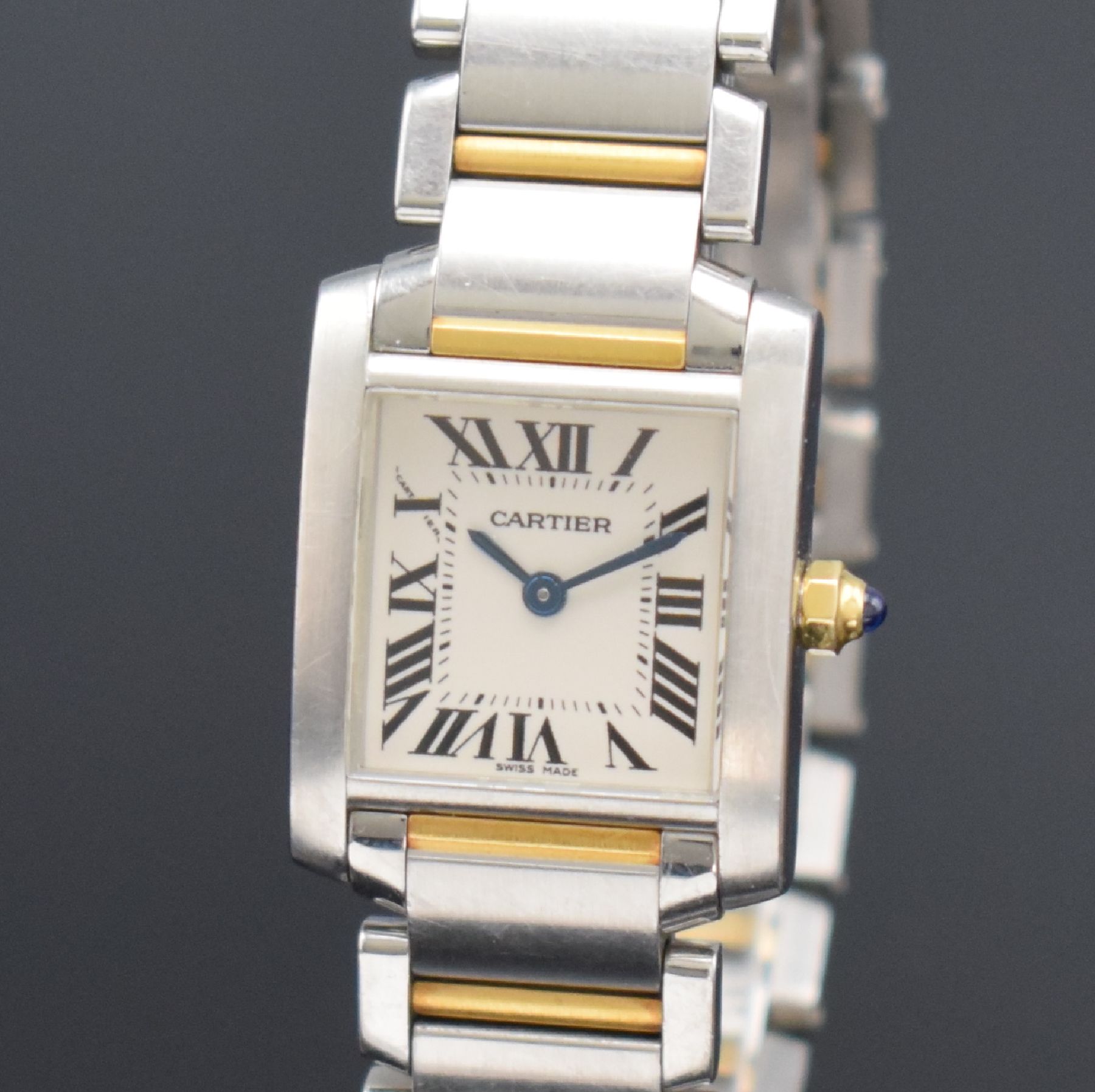 Detail c: CARTIER Tank Francaise Damenarmbanduhr Referenz 2384, Schweiz um 2005, quarz, Edelstahl/Gold kombiniert inkl. Gliederband m. dopp. Faltschl., Boden ...