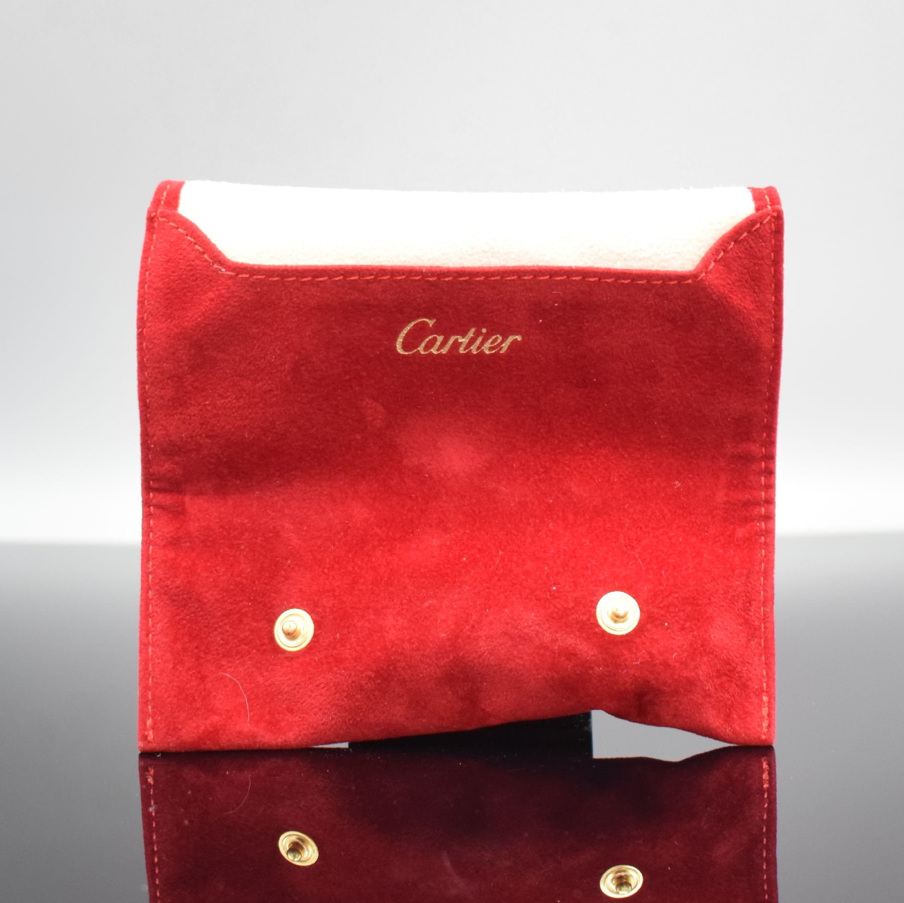 Detail f: CARTIER Damenarmbanduhr Panthére in GG 750/000, Schweiz um 1985, massiv. Goldgeh. inkl. Gliederband mit dopp. Faltschl., Boden 8-fach verschr., ...