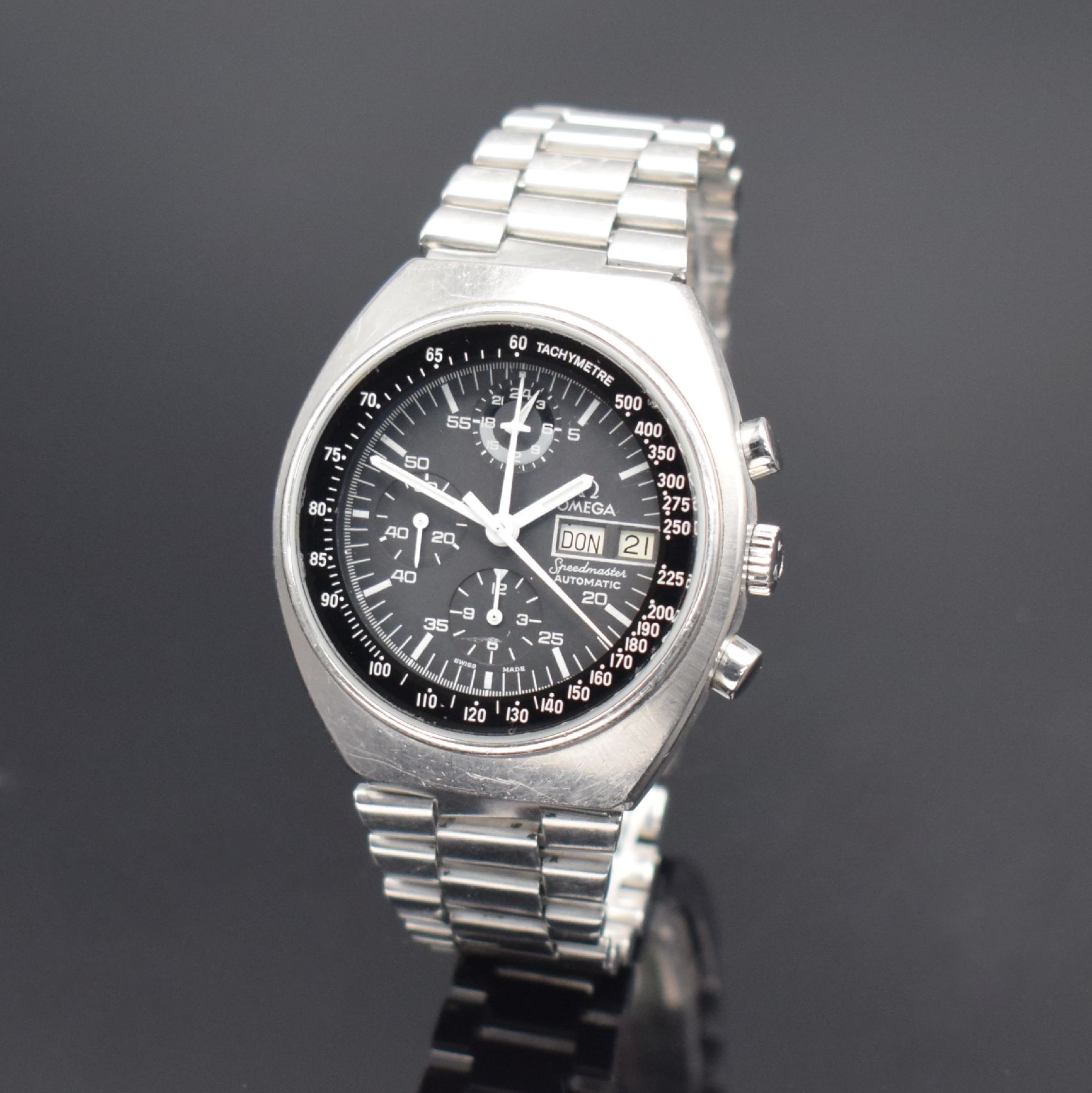 Detail b: OMEGA Speedmaster Armbandchronograph in Stahl, Schweiz um 1976, verschr. Geh. Ref. 176.0012, orig. Stahlband Ref. 1162/1/172 m. starken ...