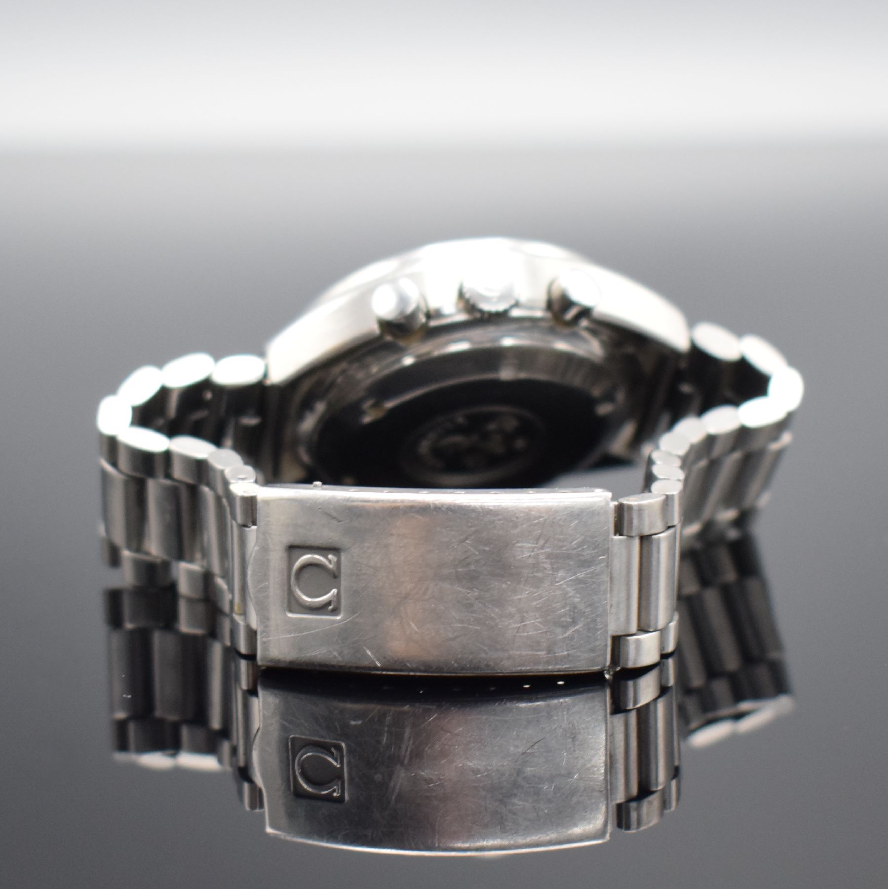 Detail c: OMEGA Speedmaster Armbandchronograph in Stahl, Schweiz um 1976, verschr. Geh. Ref. 176.0012, orig. Stahlband Ref. 1162/1/172 m. starken ...