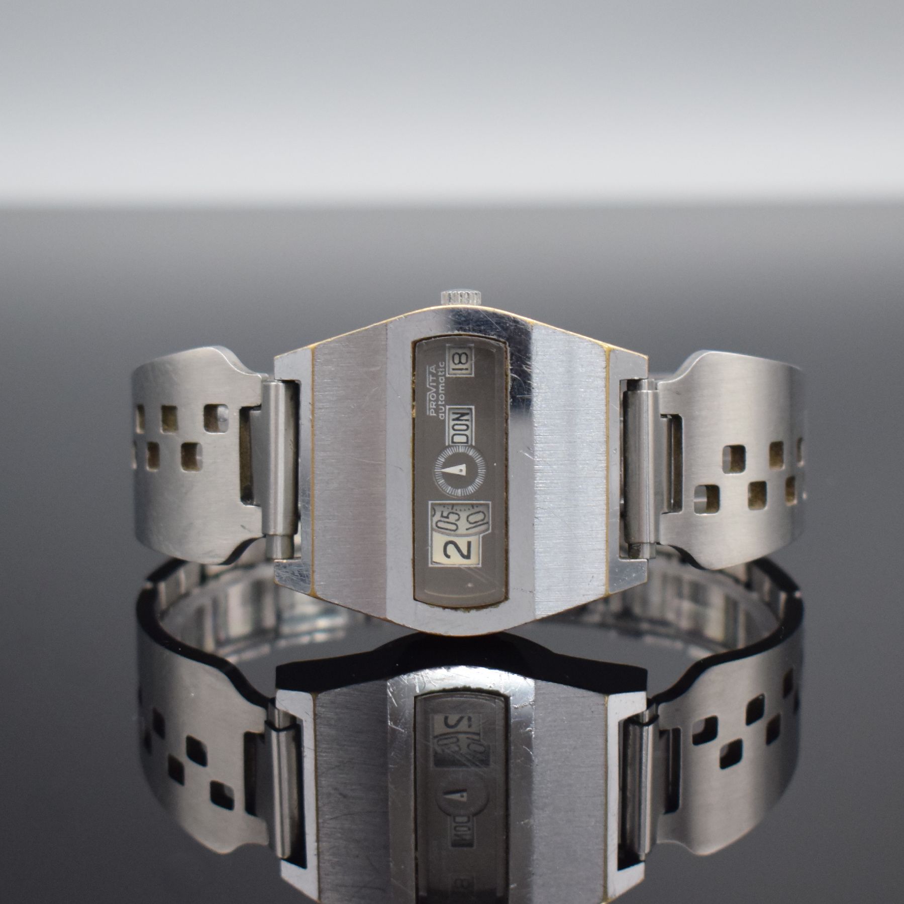 Detail a: ANKER & PROVITA 2 Herrenarmbanduhren mit digitaler Anzeige, 1.) ANKER Deutschland um 1970, Handaufzug, verchr. Geh., Stahlboden geschr., neutr. ...
