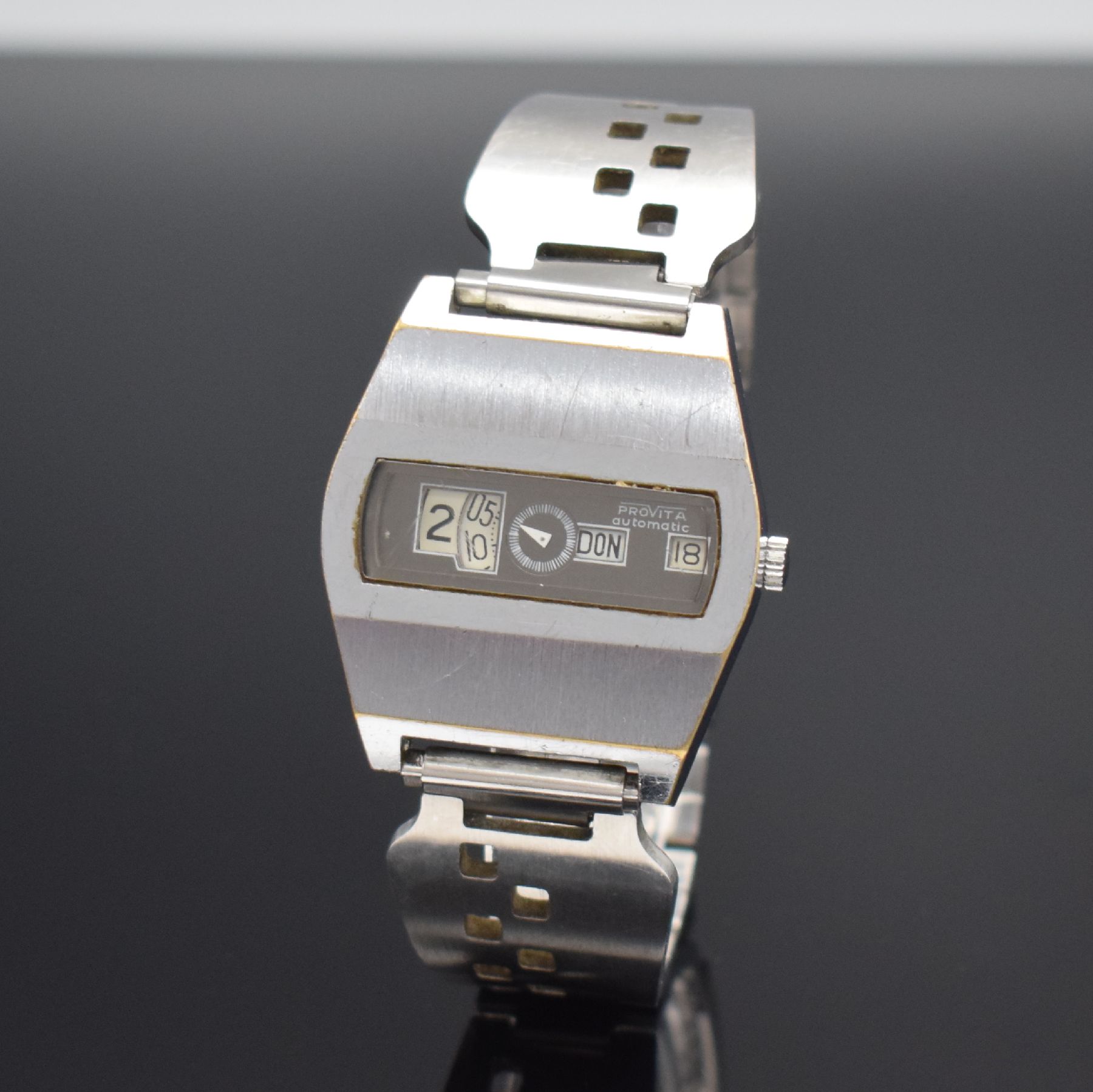 Detail b: ANKER & PROVITA 2 Herrenarmbanduhren mit digitaler Anzeige, 1.) ANKER Deutschland um 1970, Handaufzug, verchr. Geh., Stahlboden geschr., neutr. ...