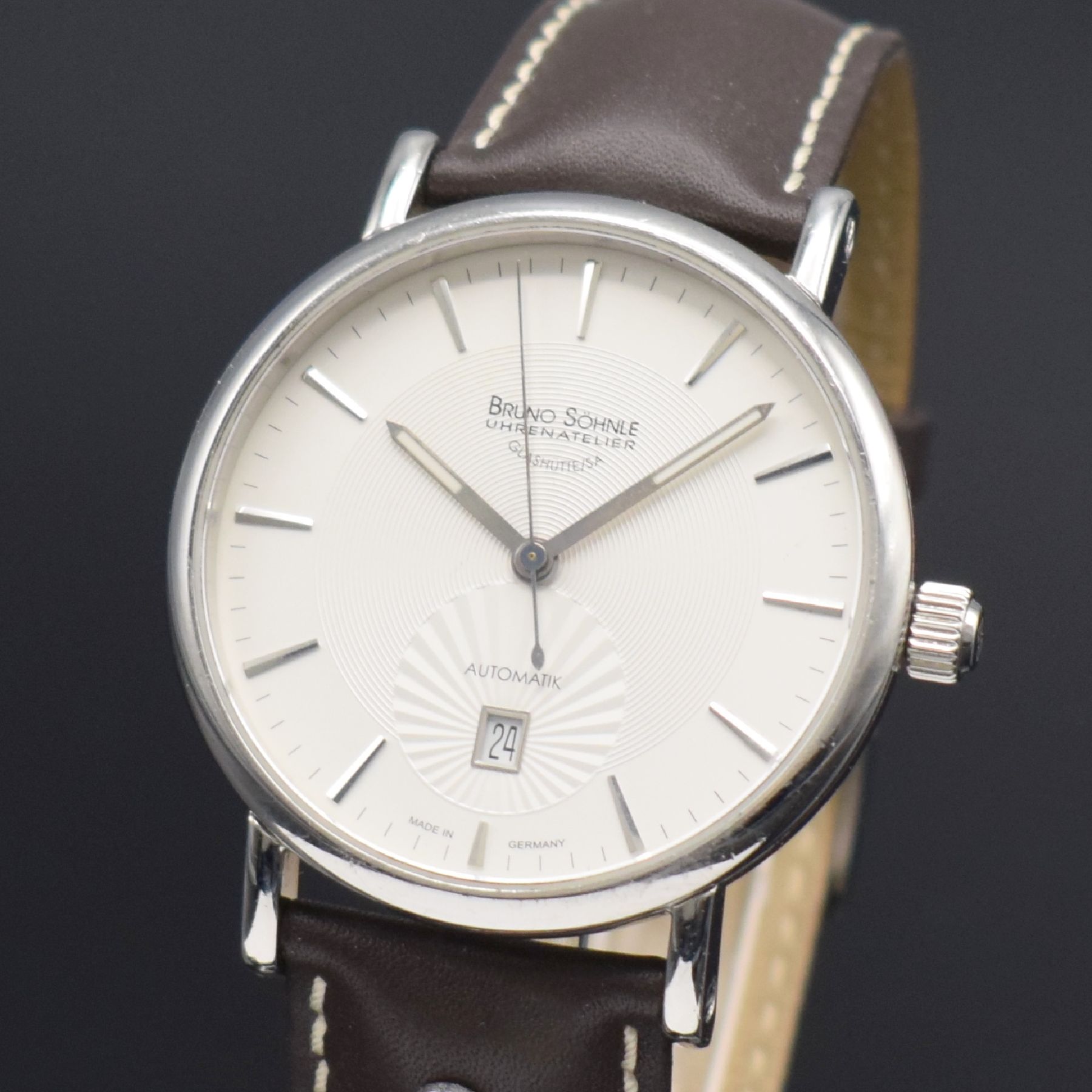 Detail c: BRUNO SÖHNLE Uhrenatelier Glashütte Armbanduhr Lagomat Referenz 1096, Automatik, Deutschland um 2018, Edelstahlgeh. inkl. orig. Lederband m. orig. ...