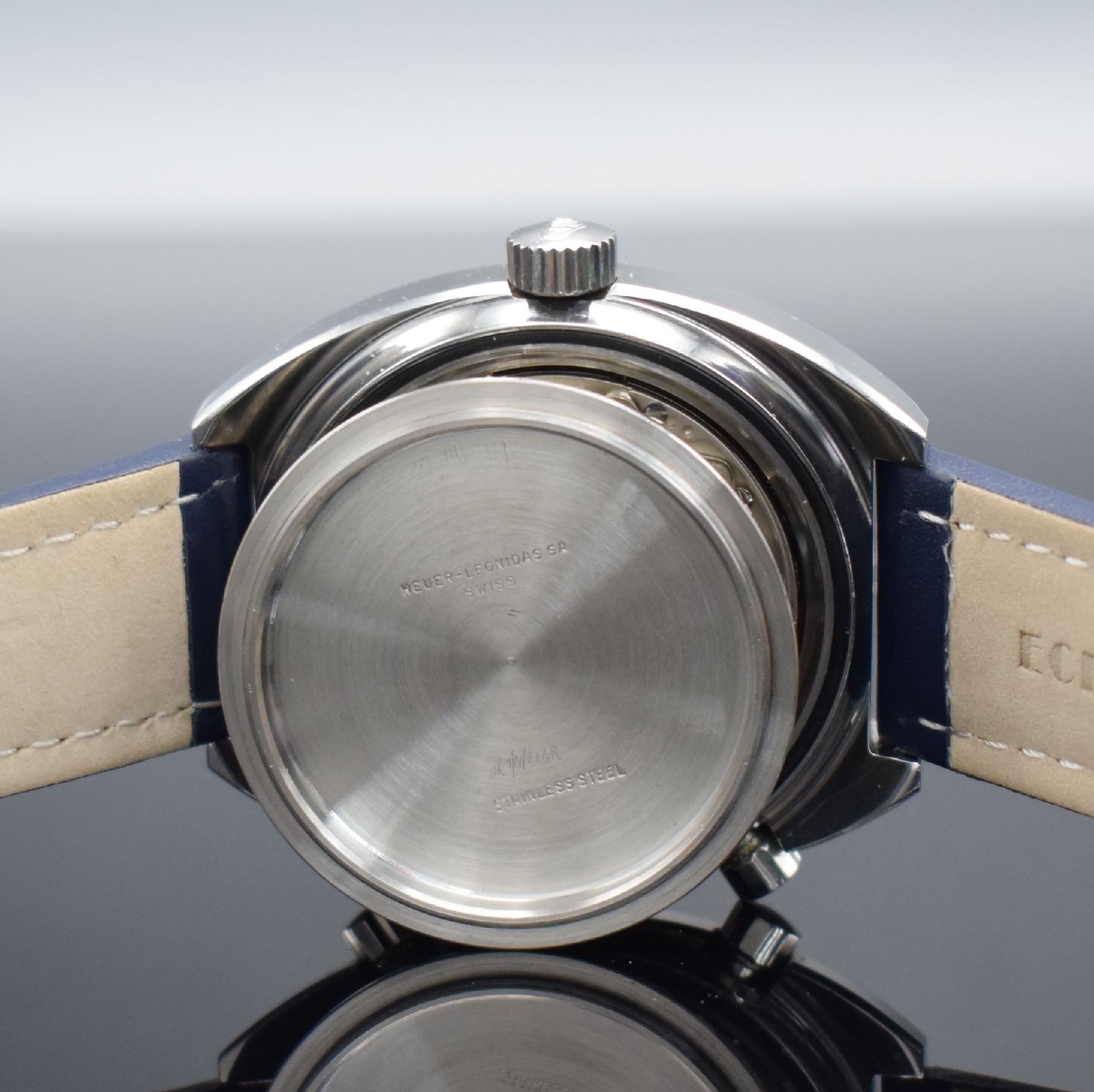 Detail e: HEUER Autavia GMT Herrenarmbanduhr mit Chronograph & 2. Zeitzone, Schweiz um 1972, Automatik, massives Geh. Ref. 11630 in Stahl, Boden geschr., zus. ...