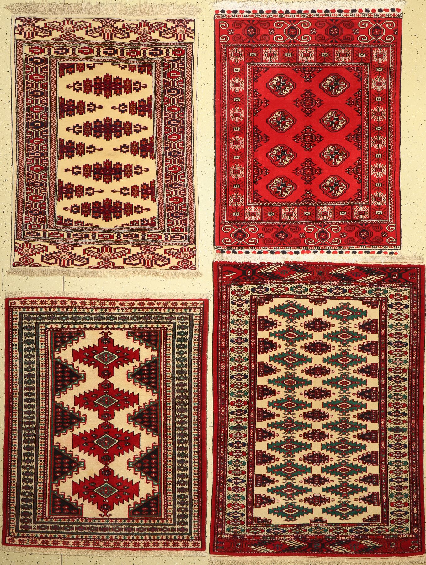 4 Lots Torkmen, Persien, ca. 50 Jahre, Wolle auf Baumwolle, ca. 140 x 100 cm, EHZ: 2