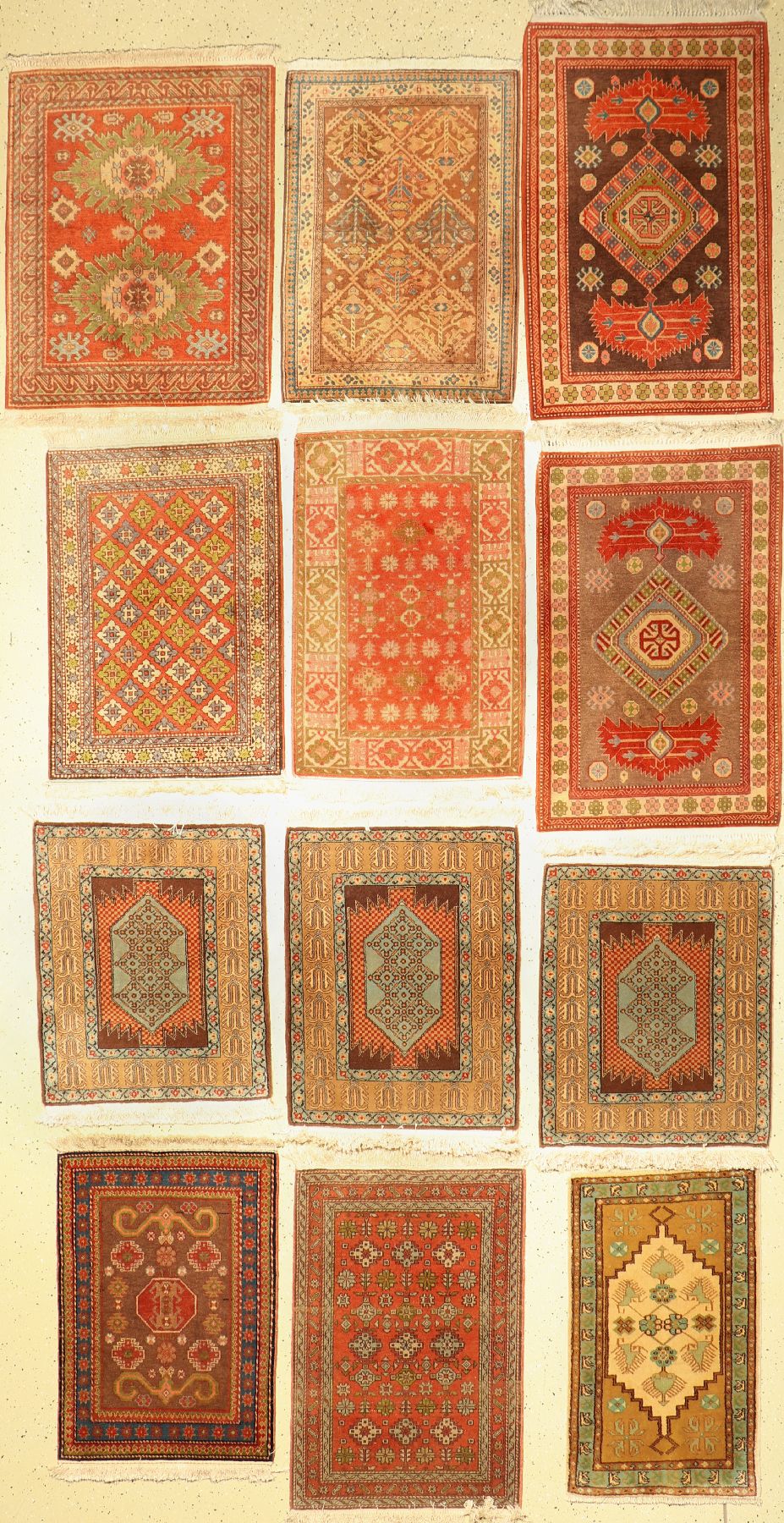 12 Lots Albanischer Teppiche, ca. 40 Jahre,Wolle auf Baumwolle, ca. 90 x 60 cm, EHZ: 2