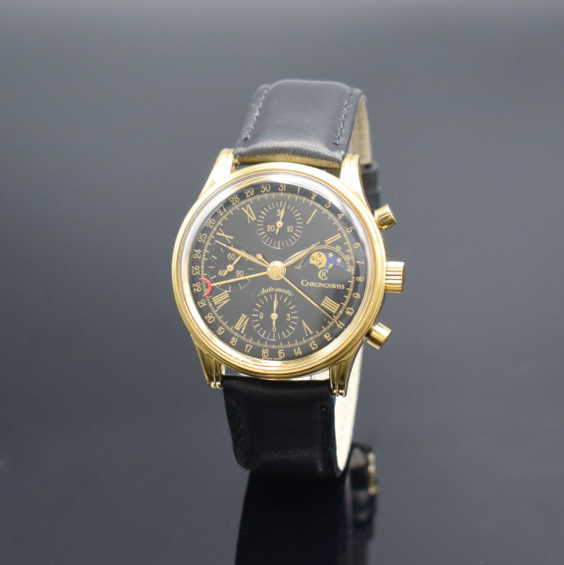 CHRONOSWISS vergoldeter Herrenchronograph mit Mondphase, Schweiz um 2003, Automatik, Ref. 77990, Boden verschr., schwarzes Zifferbl. m. röm. Zahlen, ...