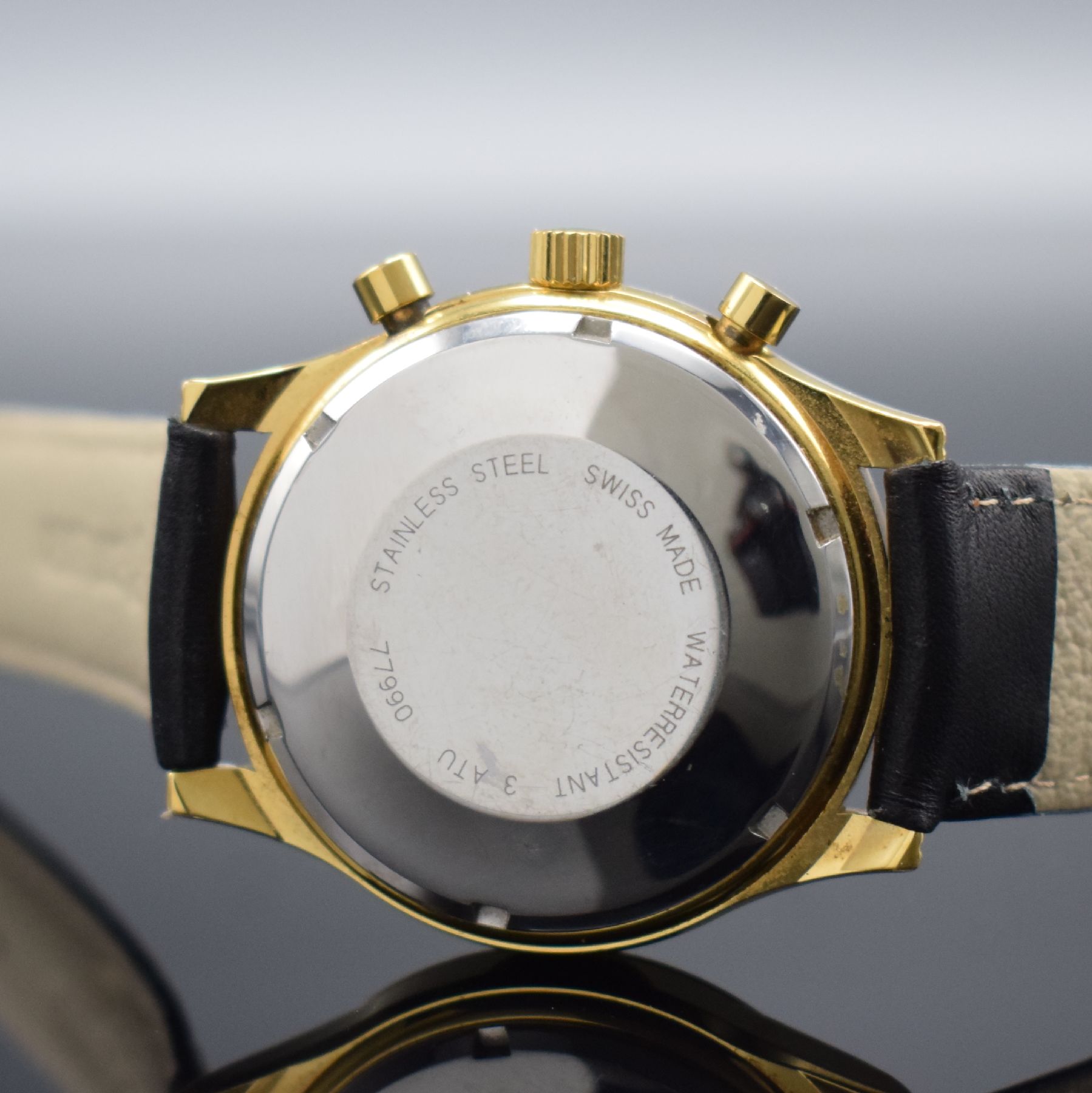 Detail b: CHRONOSWISS vergoldeter Herrenchronograph mit Mondphase, Schweiz um 2003, Automatik, Ref. 77990, Boden verschr., schwarzes Zifferbl. m. röm. Zahlen, ...