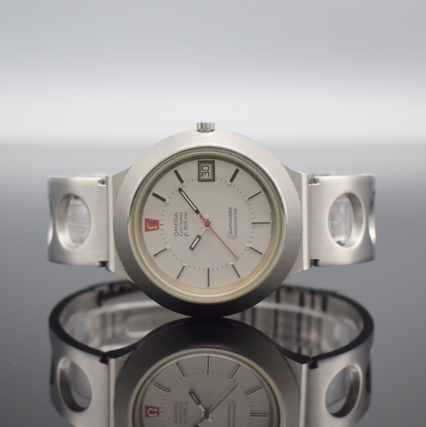 OMEGA Seamaster Chronometer Herrenarmbanduhr Electronic f300Hz mit Stimmgabelschwinger, Schweiz um 1971, Ref. 198.0013, massives Gehäuse in Stahl, ...