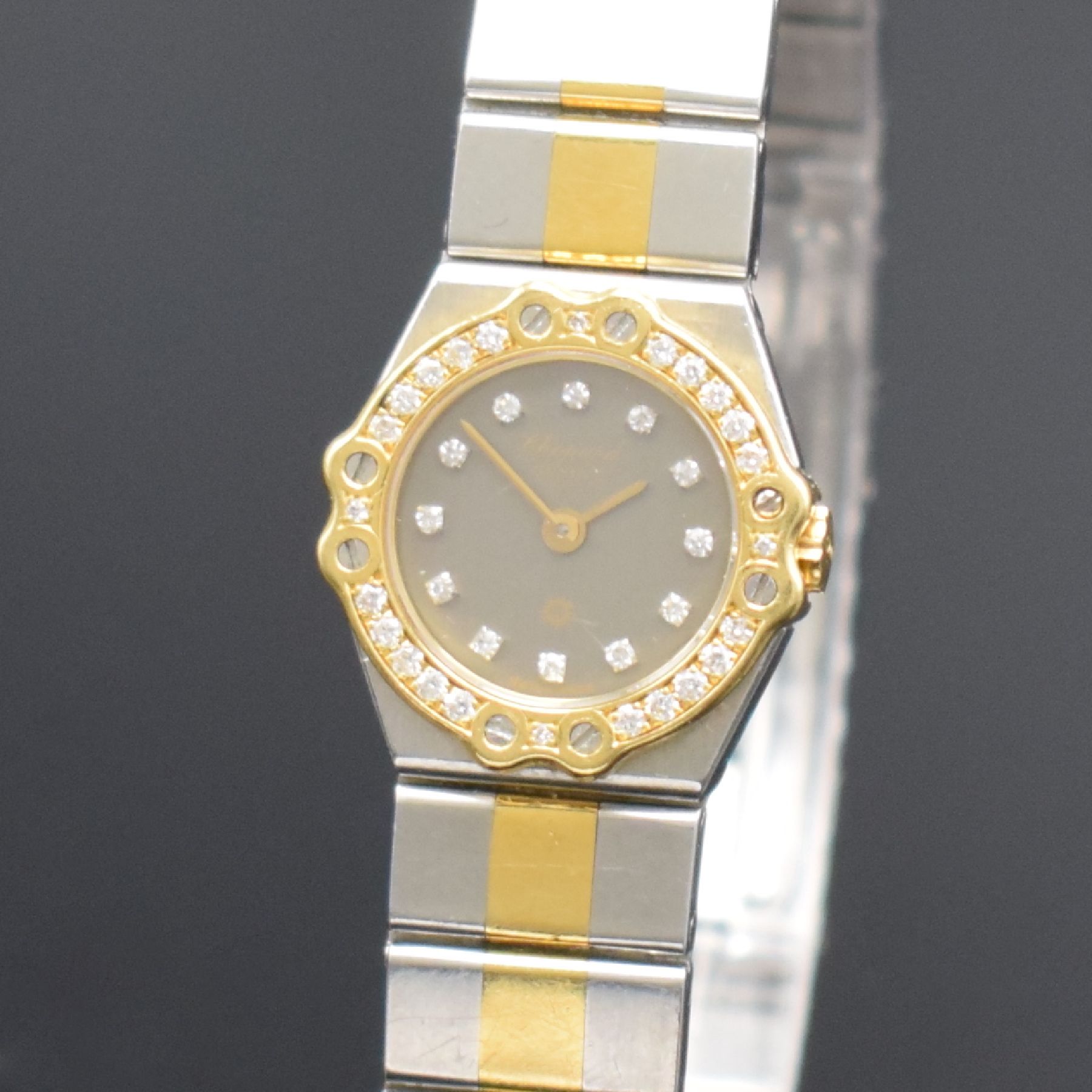 Detail c: CHOPARD Damenarmbanduhr Modell St. Moritz in Stahl/Gold, quarz, Ref. 8067, Lünette gegen Geh. 8-fach verschr., orig. Gliederband m. dopp. Faltschl., ...