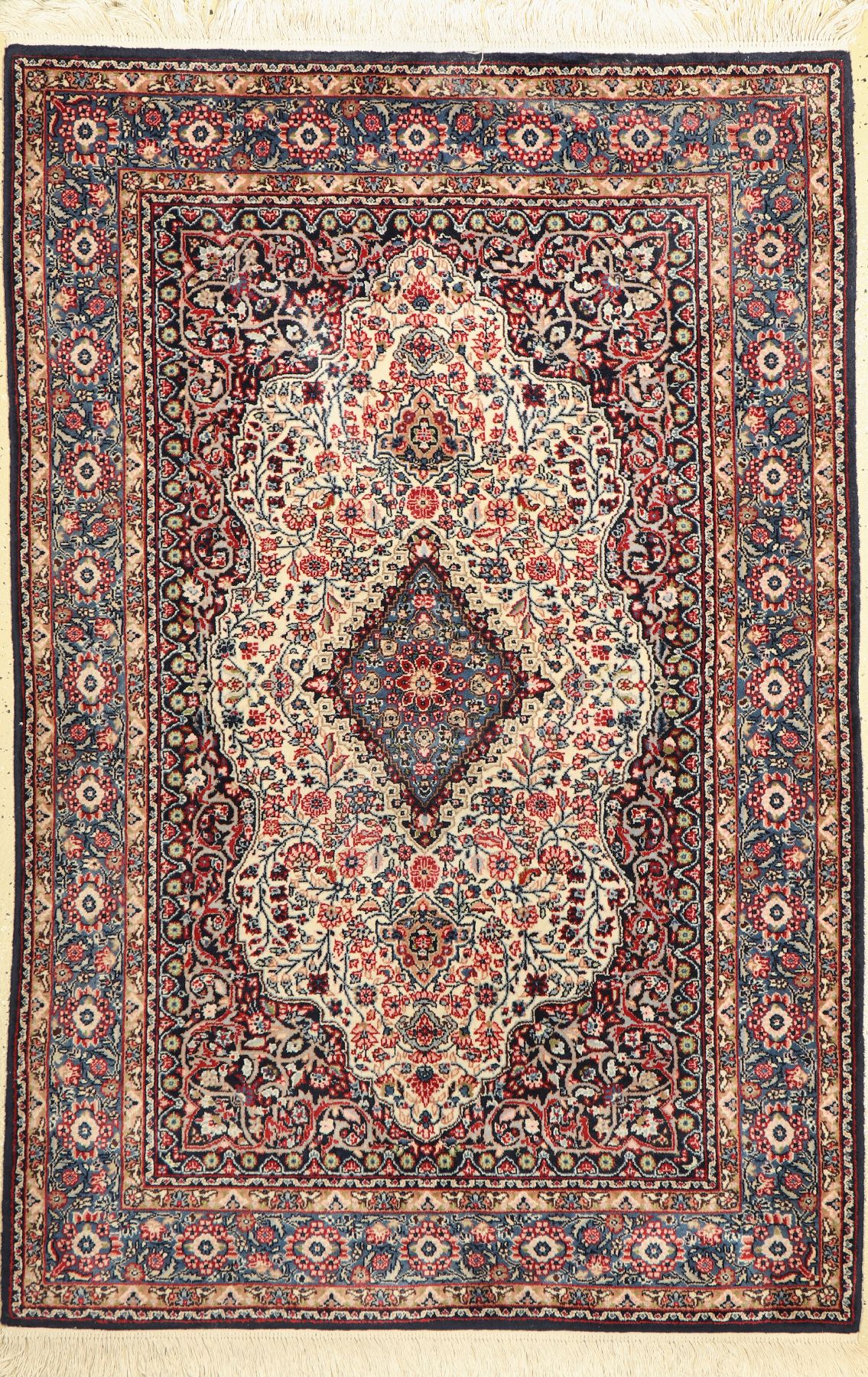 Kerman fein, China, ca. 40 Jahre, Korkwolle, ca. 185 x 124 cm, EHZ: 2