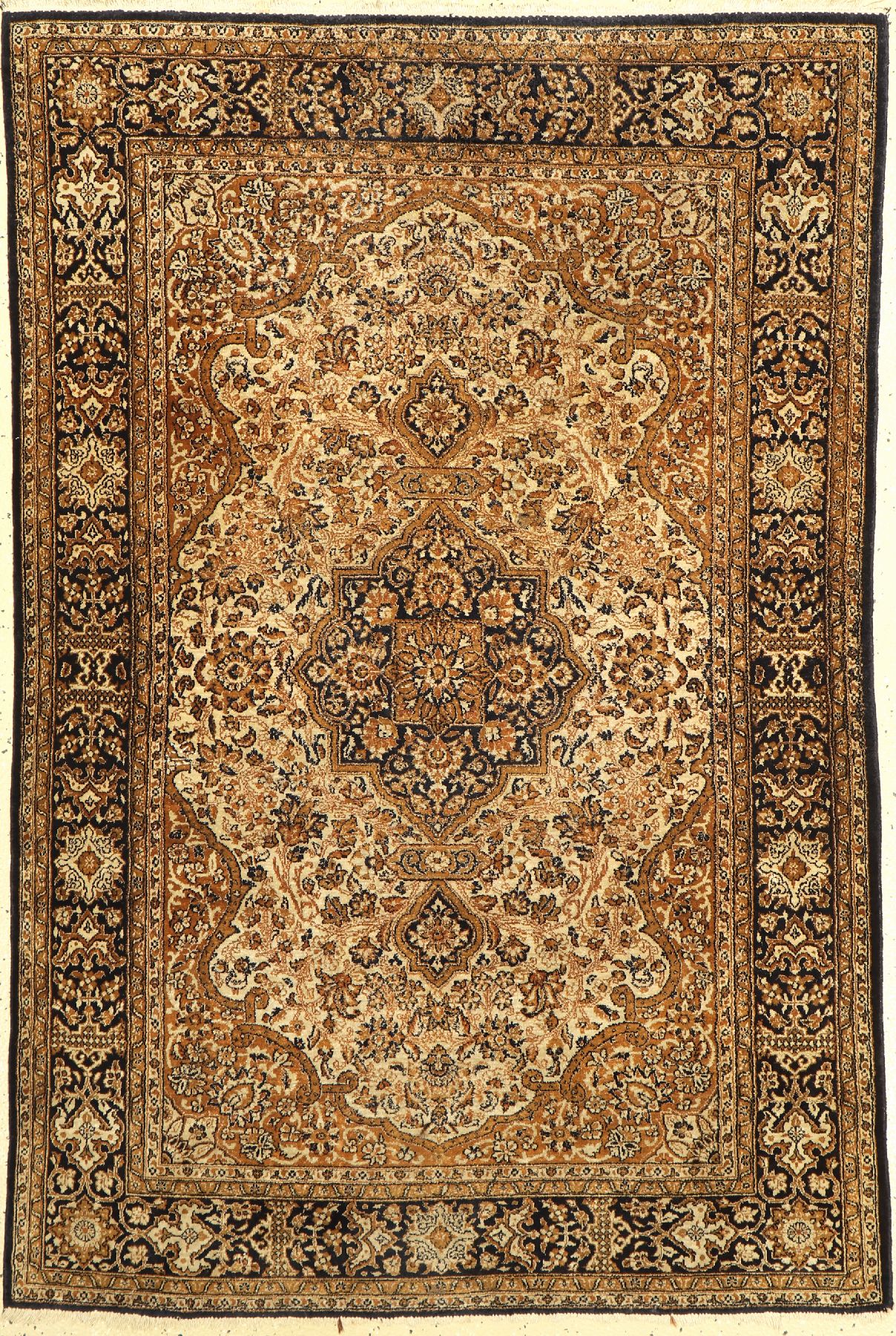 Ghom Seide, Persien, um 1960, reine Naturseide, ca. 158 x 107 cm, EHZ: 2-3