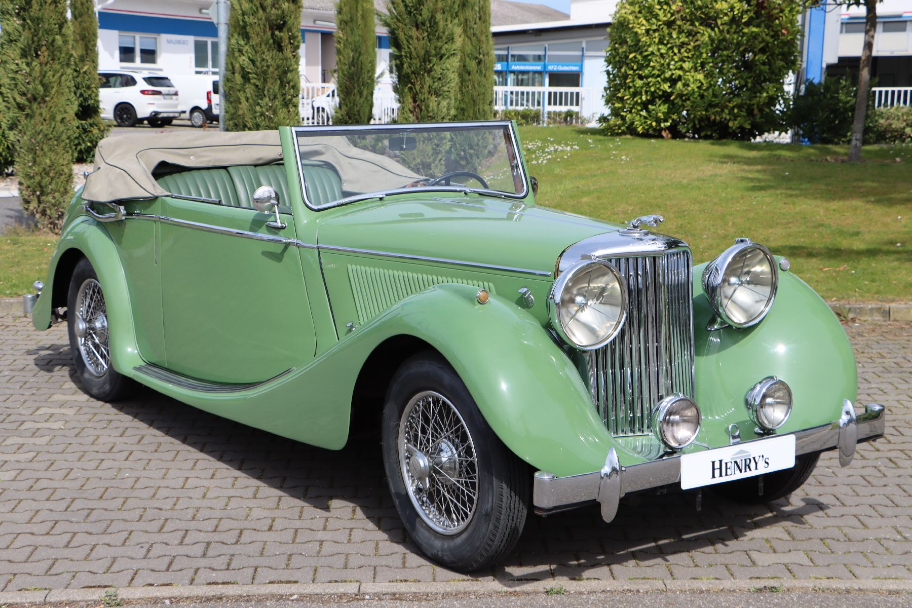 Detail b: Jaguar MK IV 3,5 Liter Cabriolet, Fahrgestellnummer: 637346, EZ 02/1948, Laufleistung ca.3.761 miles abgelesen, 92 kW/125 PS, Schaltgetriebe, ...