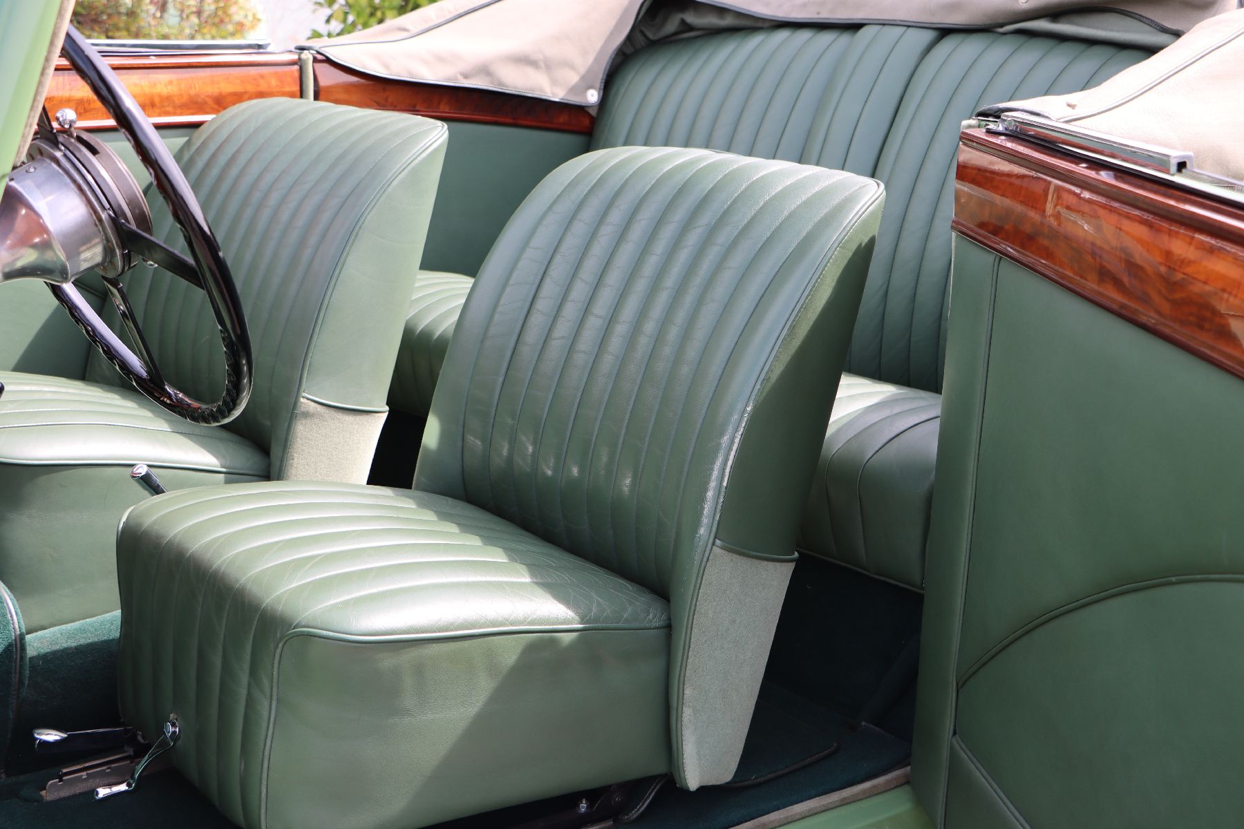 Detail k: Jaguar MK IV 3,5 Liter Cabriolet, Fahrgestellnummer: 637346, EZ 02/1948, Laufleistung ca.3.761 miles abgelesen, 92 kW/125 PS, Schaltgetriebe, ...