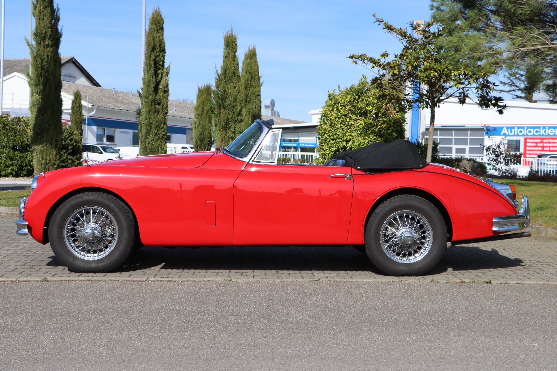 Detail e: Jaguar XK 150 DHC, Fahrgestellnummer: S838536, EZ 07/1960, Laufleistung ca. 34.501 miles abgelesen, 140 kW/ 190 PS, Schaltgetriebe, Farbkombination ...