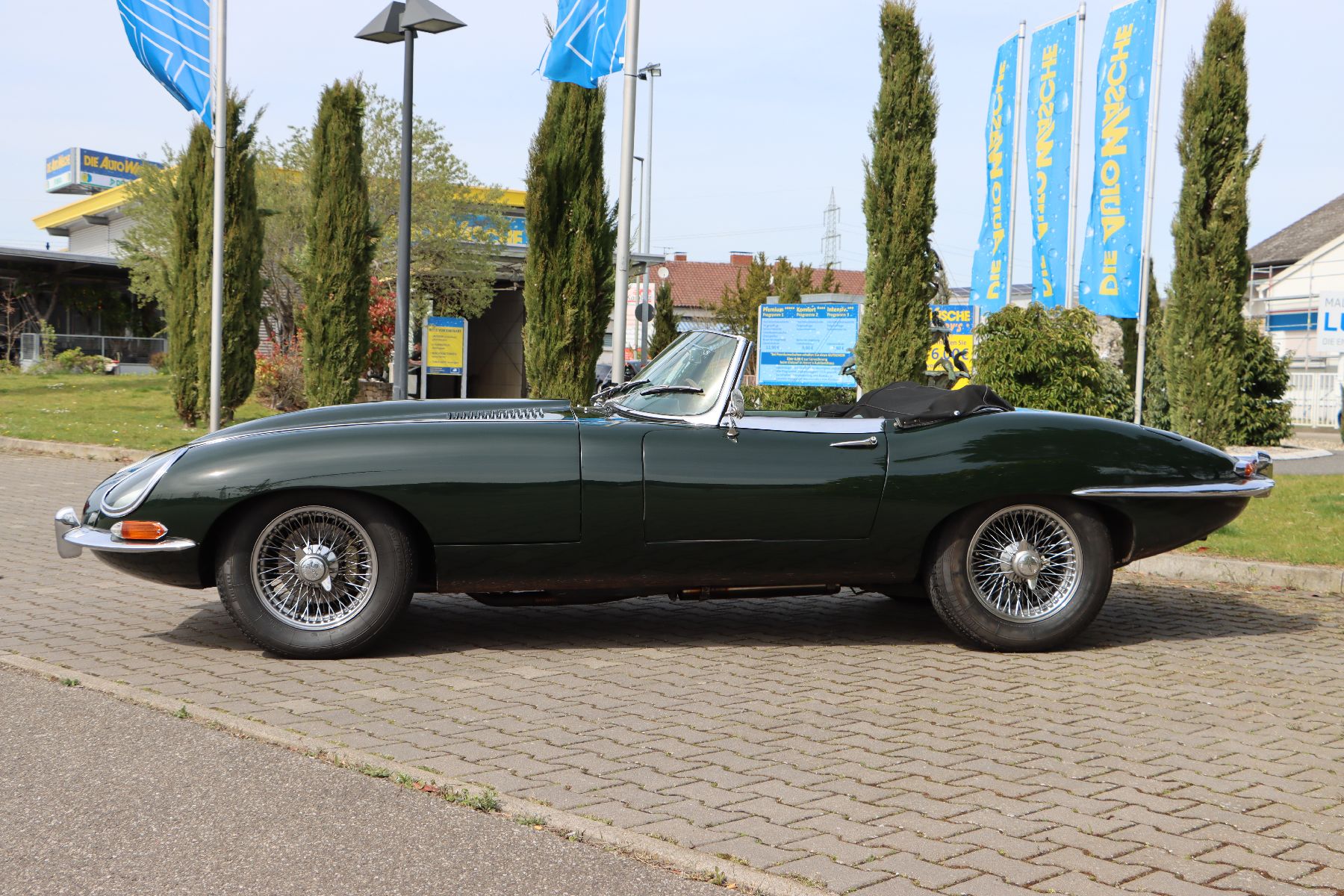 Detail e: Jaguar E-Type Serie 1 3.8 Liter Cabriolet, Fahrgestellnummer: 875303, EZ 06/1961, Laufleistung ca. 12.948 miles abgelesen, 154 kW/209 PS, ...