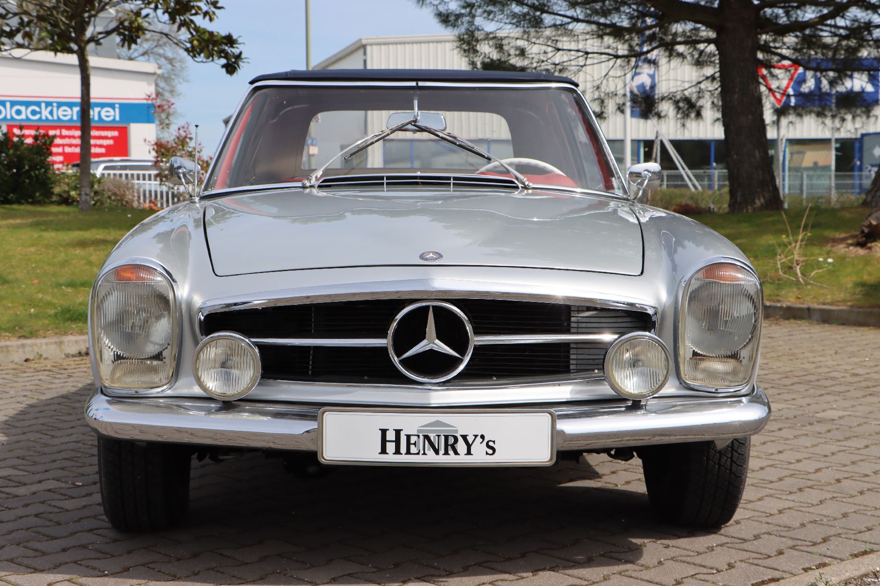 Detail f: Mercedes Benz 230 SL Pagode, EZ 04/1964, Fahrgestellnummer: 11304210004713, Laufleistung ca. 38.500 km abgelesen, 110 kW/150 PS, Schaltgetriebe, ...