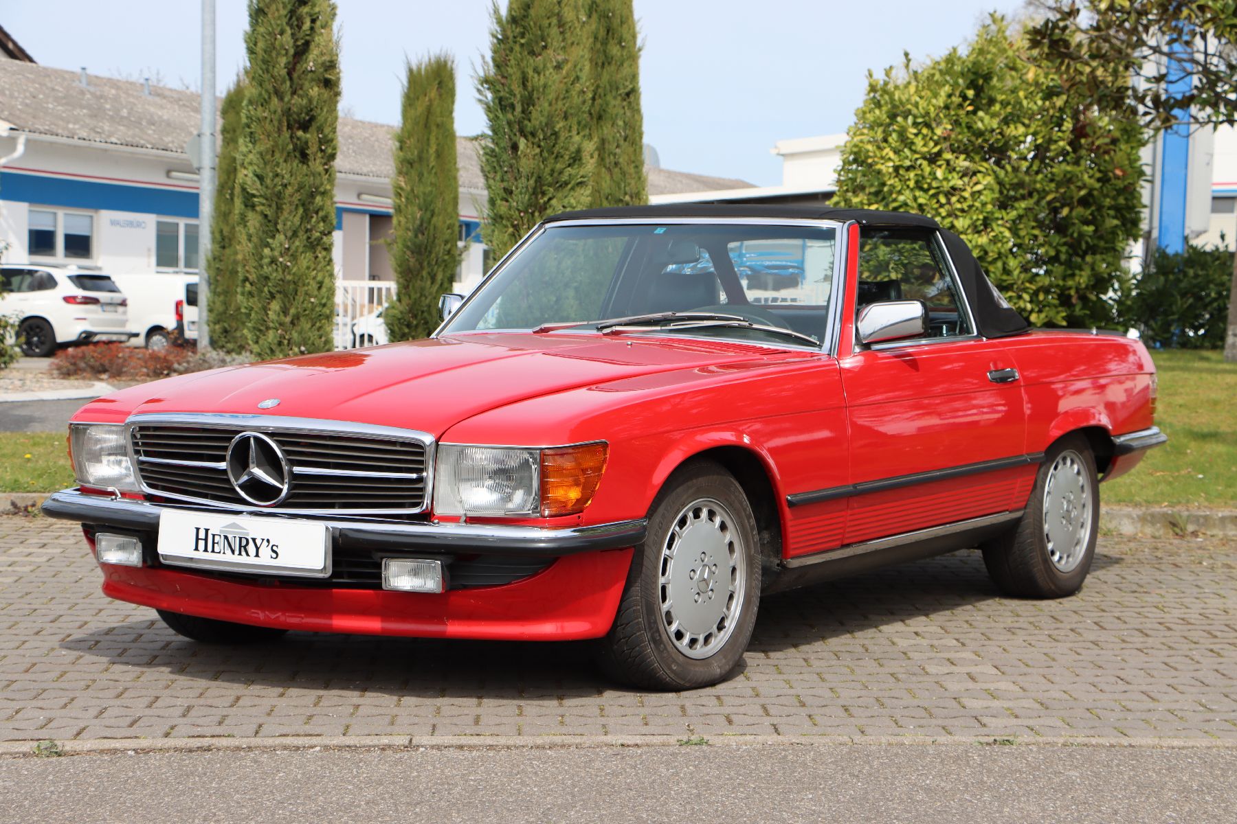 Mercedes Benz 500 SL, Fahrgestellnummer: WDB1070461A040763, EZ 07/1988, Laufleistung ca. 126.775 km abgelesen, Automatikgetriebe, Farbkombination ...