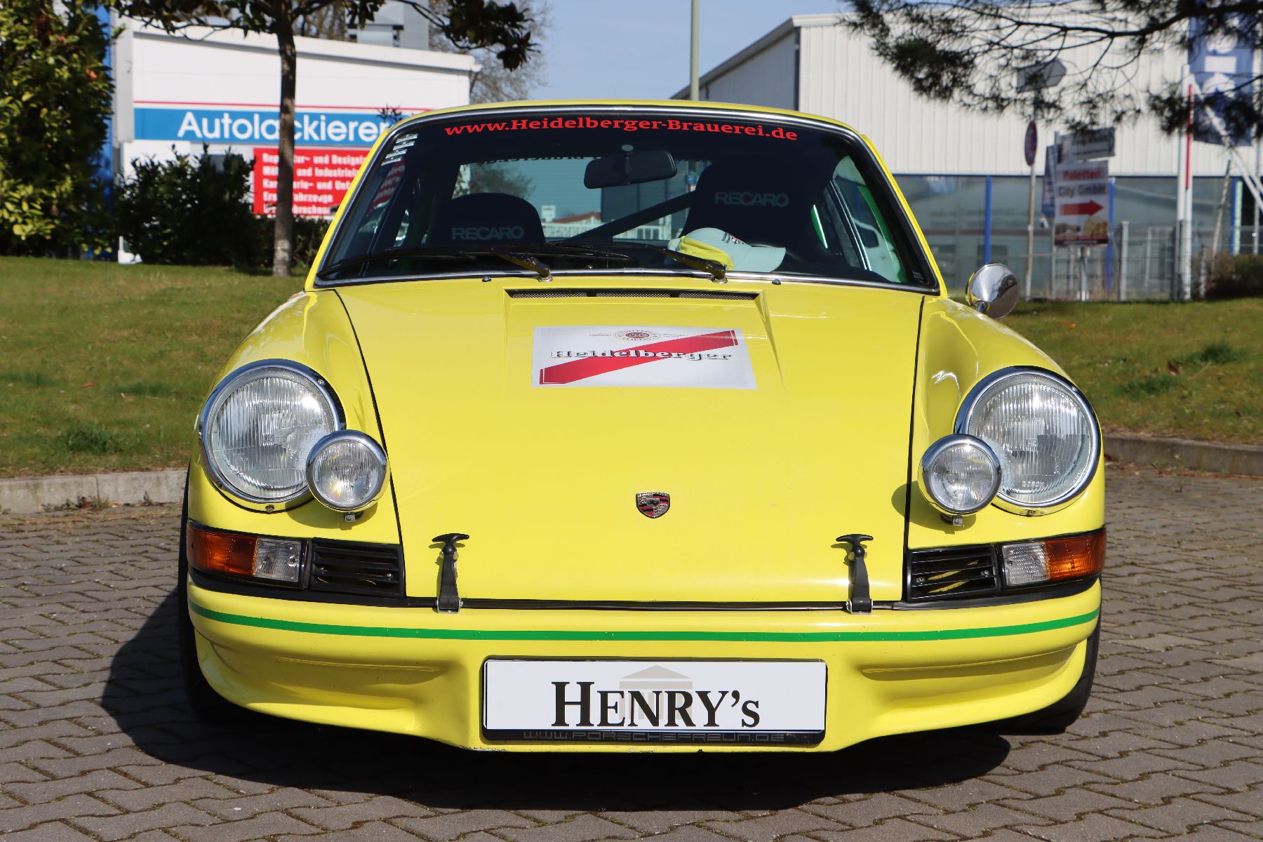 Detail a: Porsche 911 2.2 T, Fahrgestellnummer: 9111100140, EZ 01/1970, Laufleistung ca. 112.446 km abgelesen, 170 kW/231 PS, Schaltgetriebe, Farbkombination ...