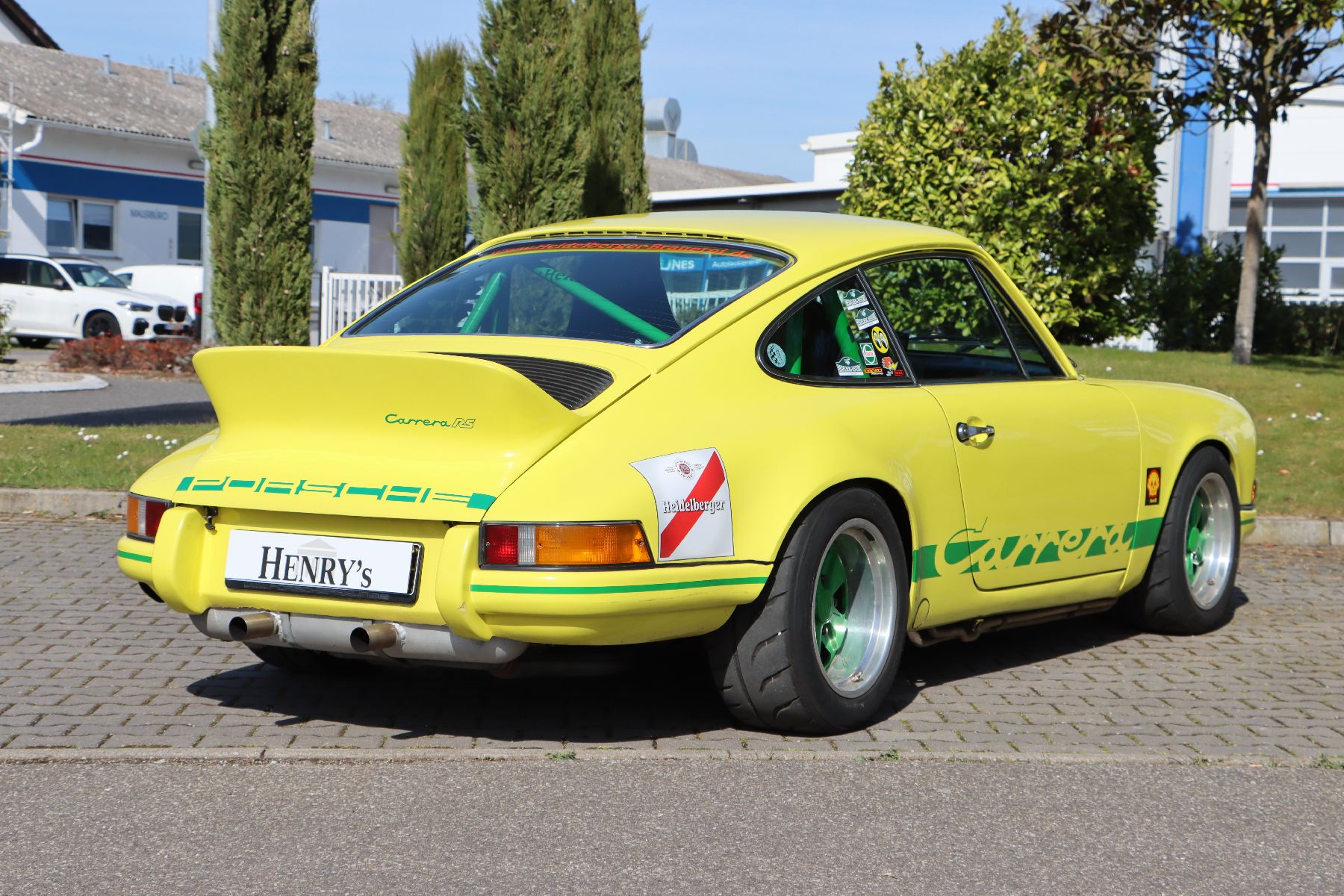 Detail b: Porsche 911 2.2 T, Fahrgestellnummer: 9111100140, EZ 01/1970, Laufleistung ca. 112.446 km abgelesen, 170 kW/231 PS, Schaltgetriebe, Farbkombination ...