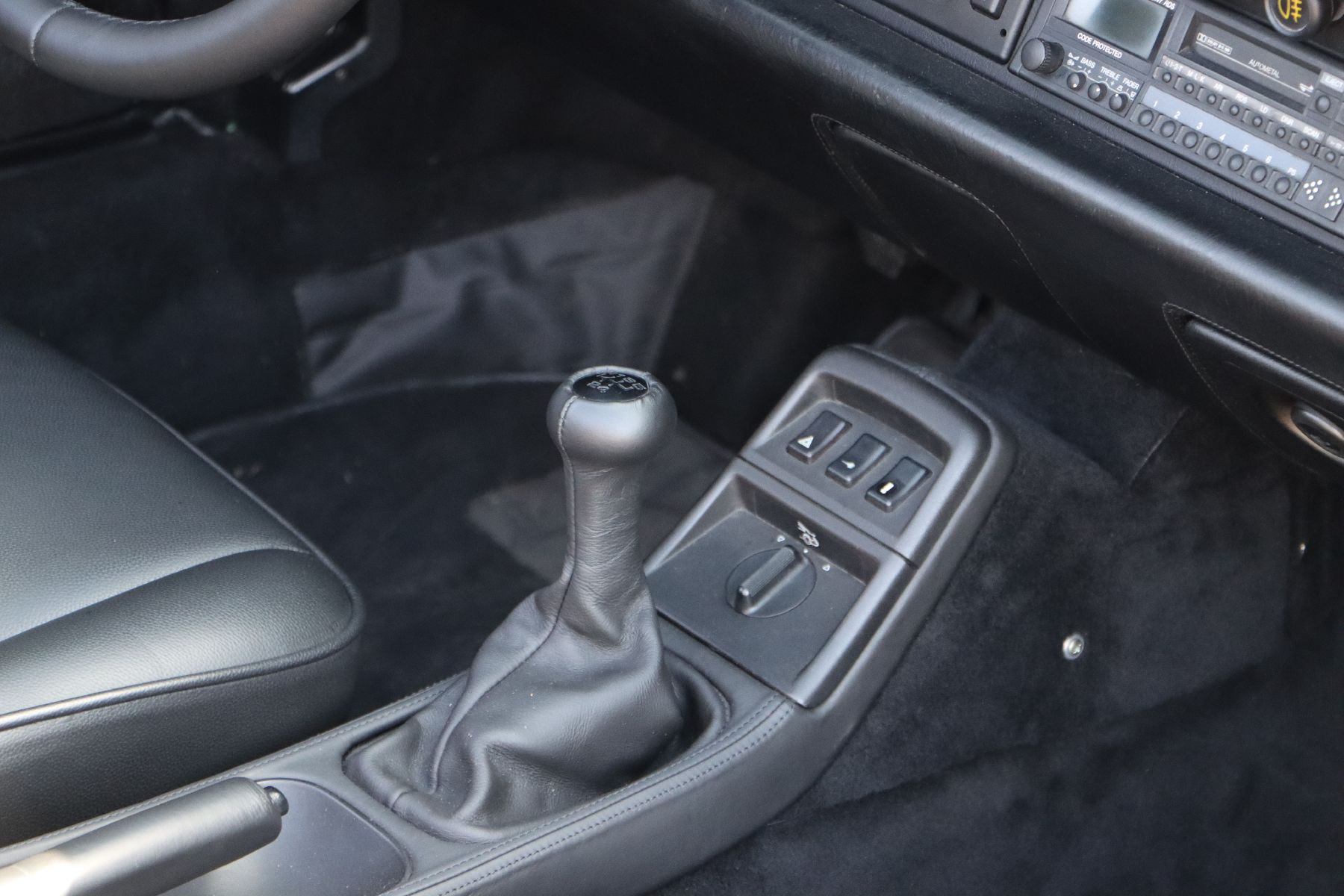 Detail e: Porsche 964 Carrera 2 WTL Cabriolet, Fahrgestellnummer: WP0ZZZ96ZNS452455, EZ 07/1992, Laufleistung ca. 88.136 km abgelesen,184 kW/250 PS, ...