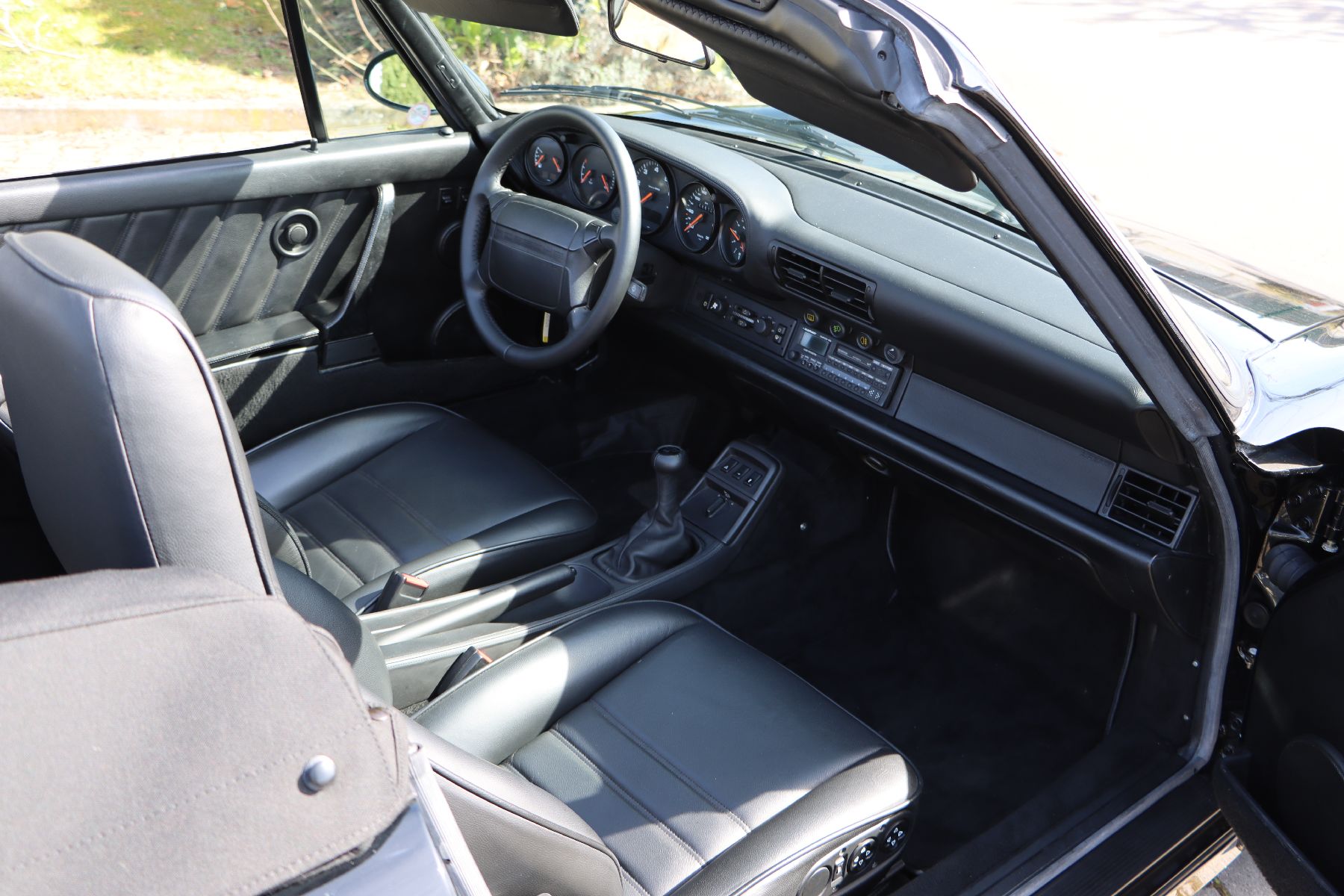 Detail f: Porsche 964 Carrera 2 WTL Cabriolet, Fahrgestellnummer: WP0ZZZ96ZNS452455, EZ 07/1992, Laufleistung ca. 88.136 km abgelesen,184 kW/250 PS, ...