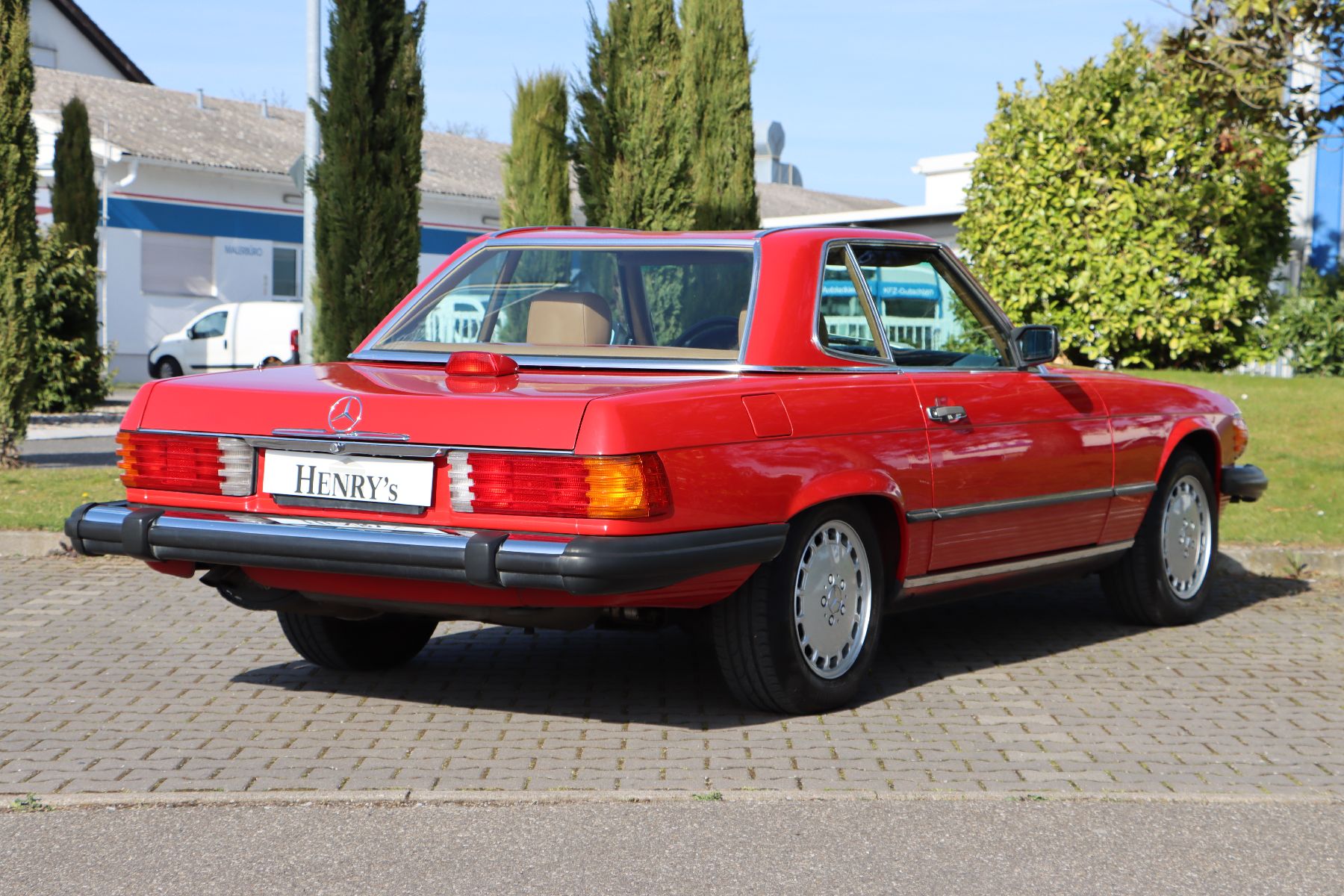 Detail a: Mercedes-Benz 560 SL, Fahrgestellnummer: WDBBA48D8HA062805, EZ 07/1987, Laufleistung ca. 122.600 miles abgelesen, HU bis 02/2023, 167 kW/227 PS, ...