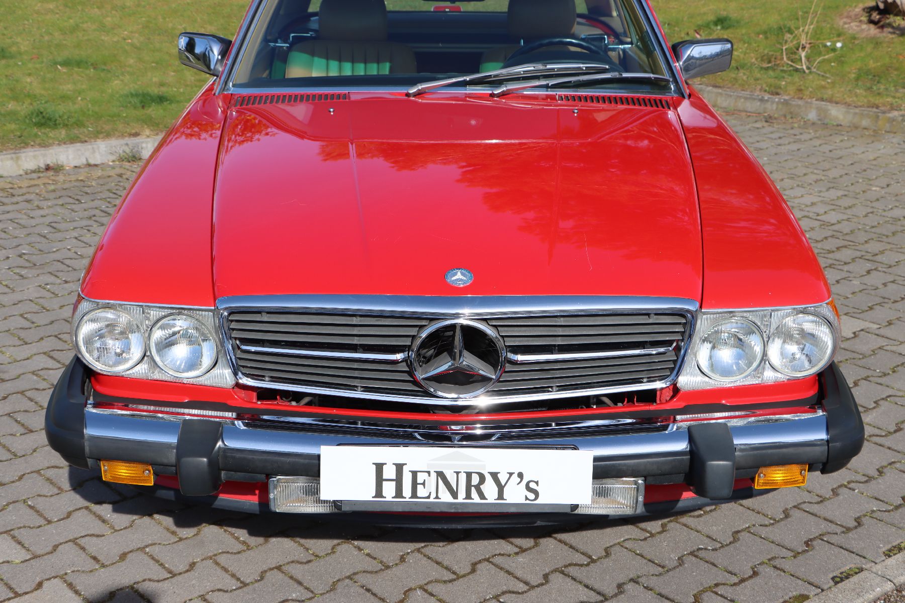 Detail c: Mercedes-Benz 560 SL, Fahrgestellnummer: WDBBA48D8HA062805, EZ 07/1987, Laufleistung ca. 122.600 miles abgelesen, HU bis 02/2023, 167 kW/227 PS, ...
