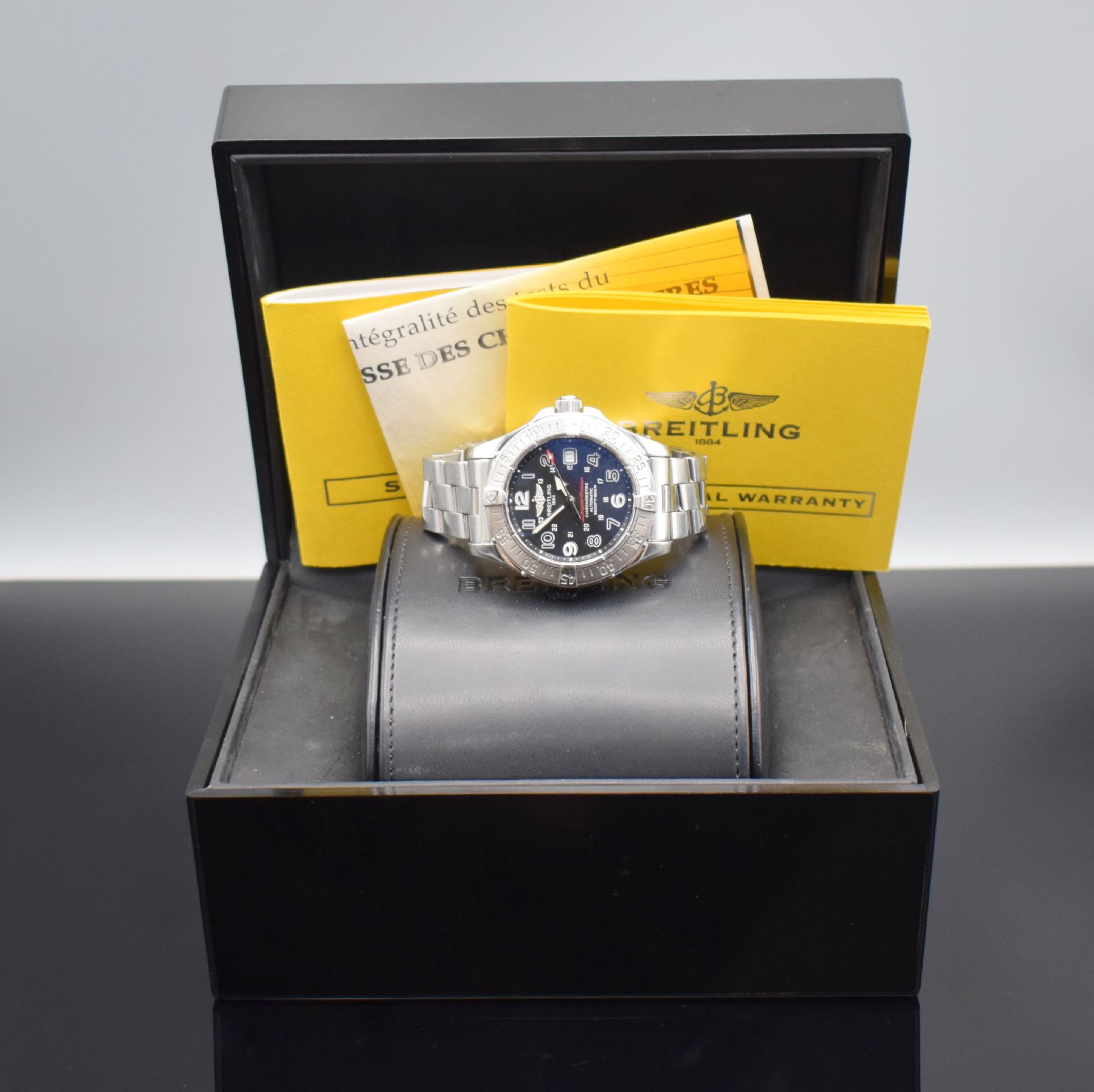 Detail e: BREITLING Armbanduhr Superocean Chronometer Referenz A17360, Automatik, Edelstahlgeh. inkl. Edelstahlband mit Sicherheitsfaltschl., Boden & Krone ...