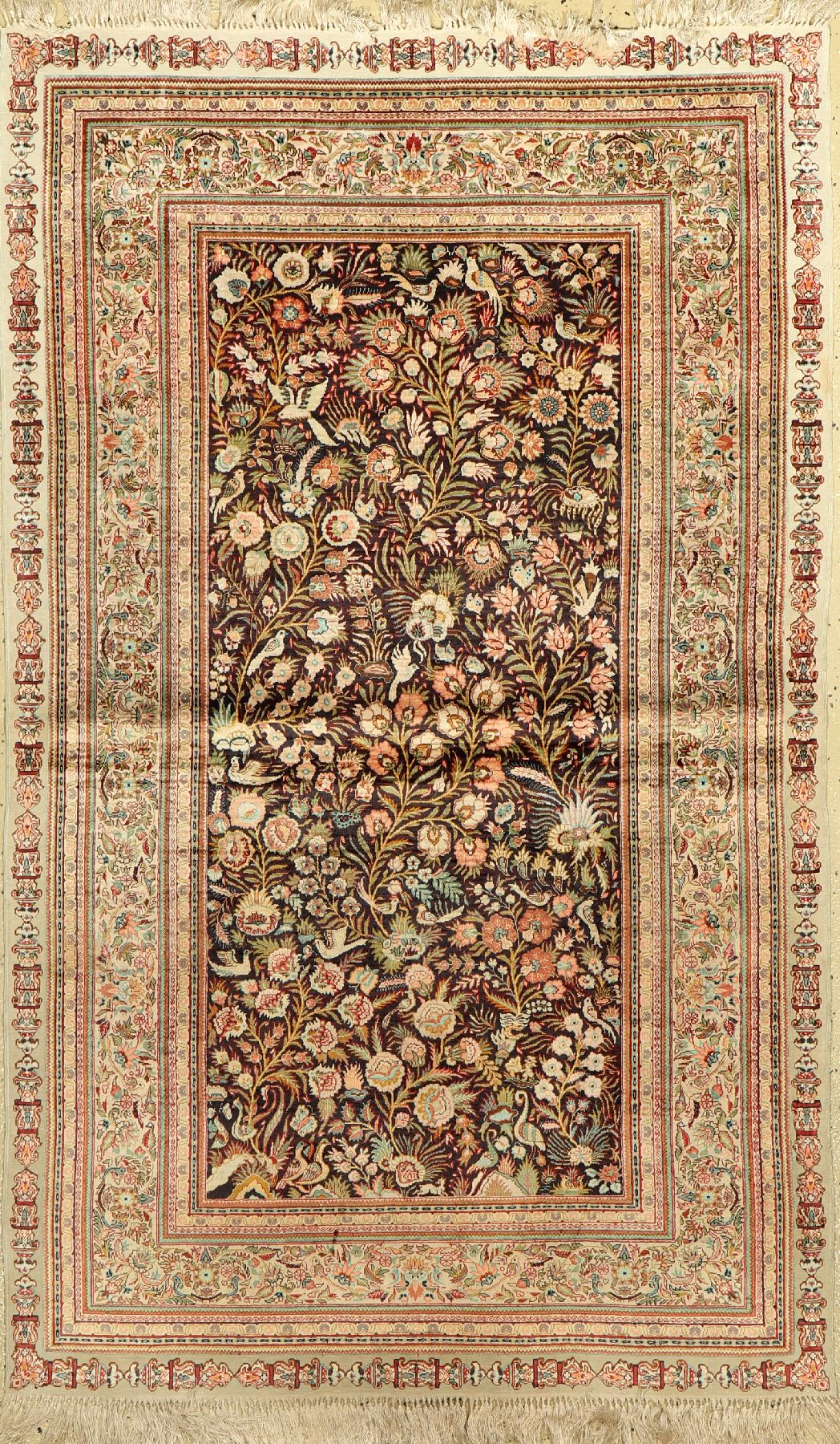 Hereke Seide, China, ca. 40 Jahre, reine Naturseide, ca. 150 x 95 cm, EHZ: 2