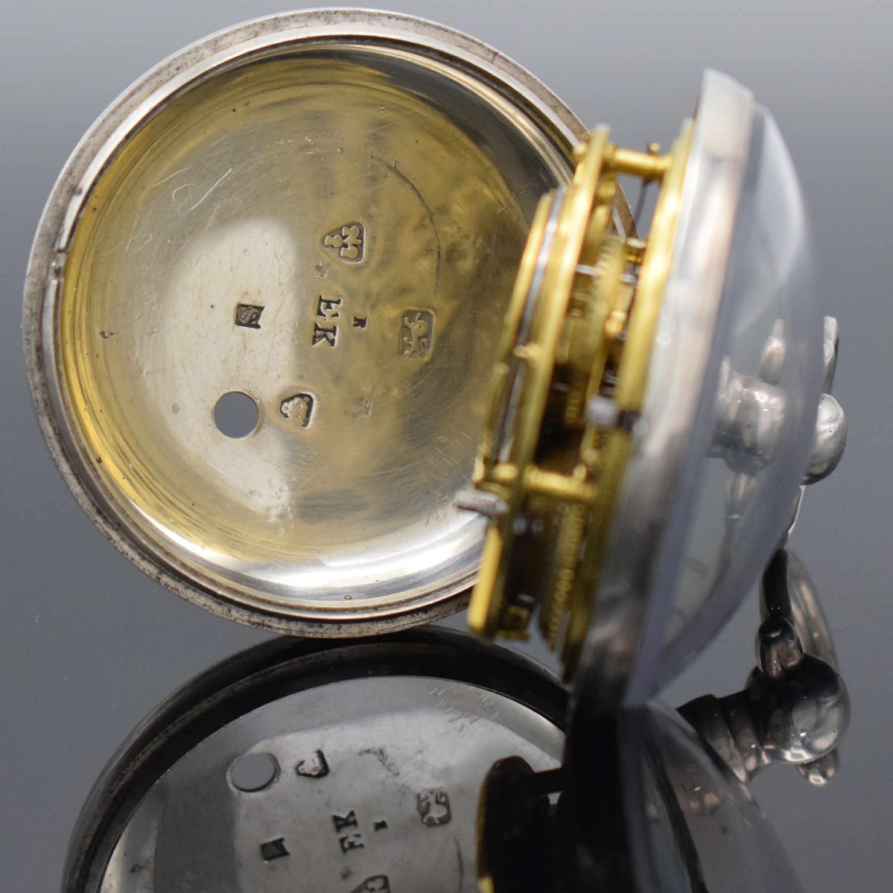 Detail h: John Brownbill offene Spindeltaschenuhr in Silber, England um 1830, glattes Geh. & Übergeh. l. dell., Emailzifferbl. m. röm. Zahlen, Windmühlen ...