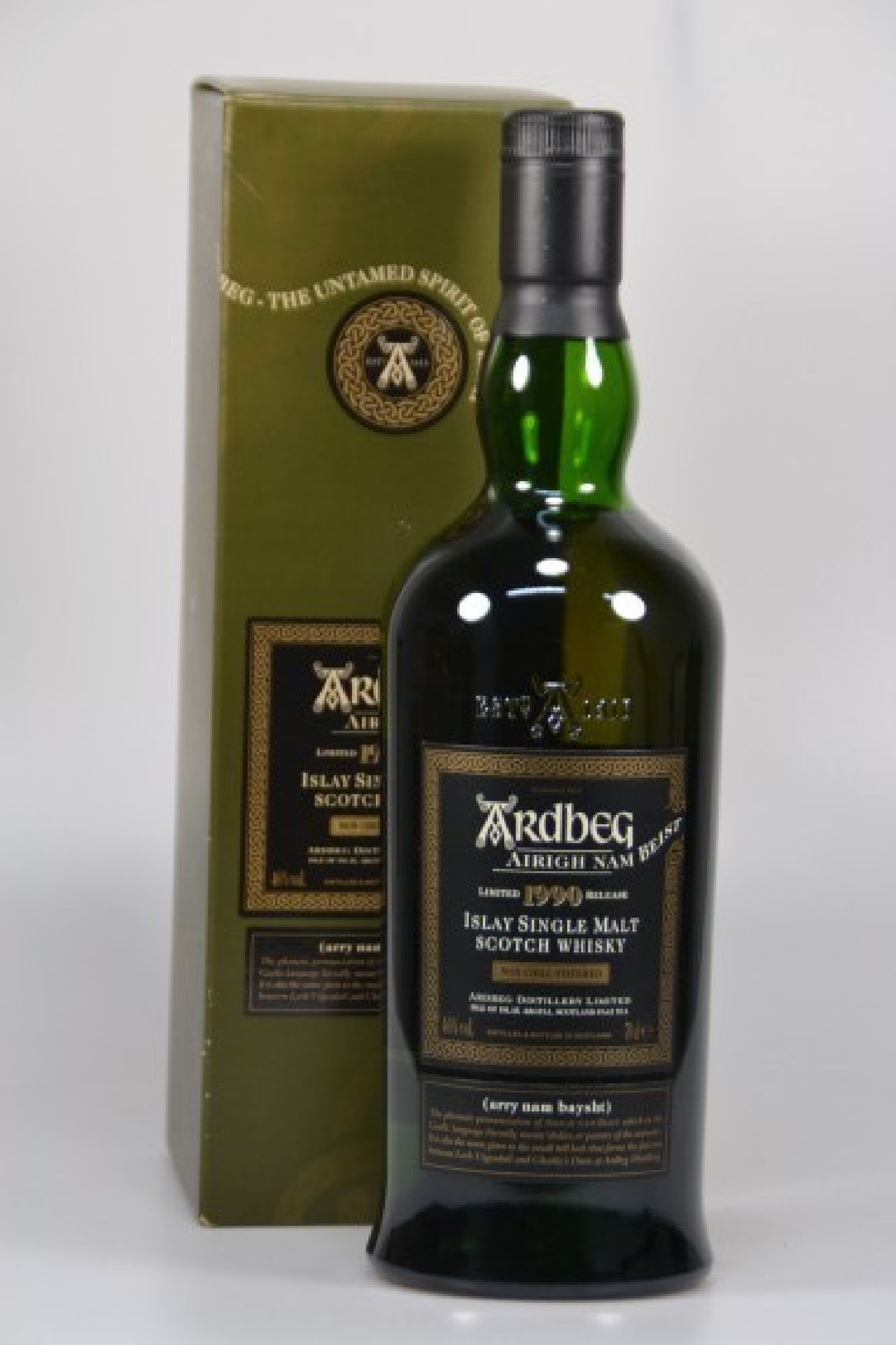 1 Flasche Ardbeg Islay Single Malt Scotch Whisky, Airigh Nam Beist, limited release 1990, 70cl, 46 %Vol., orig. verkorkt und unverkostet, im orig. ...