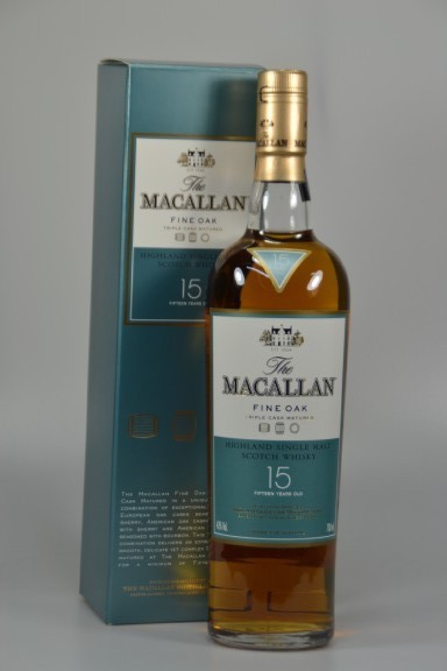 1 Flasche Macallan Highland Single Malt ScotchWhisky, 15 Jahre alt, triple cask matured, 43% Vol., 70cl, orig. verkorkt und unverkostet, in orig. ...