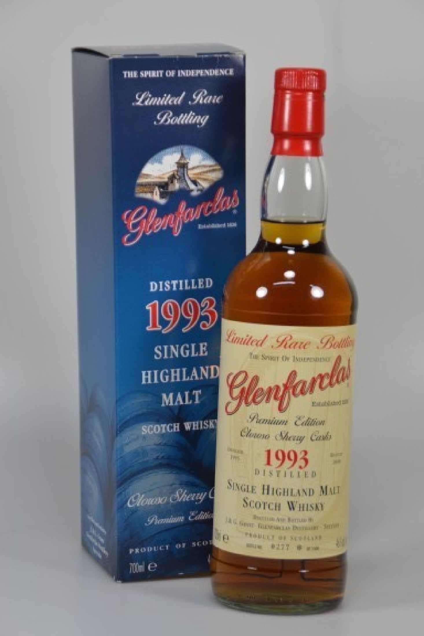 1 Flasche Glenfarclas Higland Single Malt Scotch Whisky, limited rare bottling Olorosa Sherry caasks, distilled 1993, bottled 2008, 46% Vol., 700ml, ...