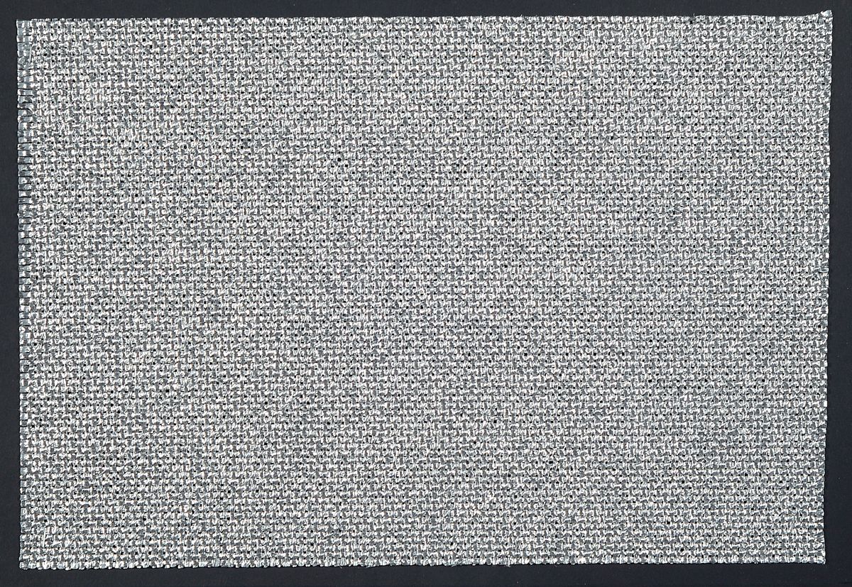Christo, 1935-2000, verhüllter Reichstag a. Fotografie, Offsetdruck mit Folienprägung, 50 x 70 cm, Rahmen 54 x 74 cm, b. sehr großes Stoffstück ...