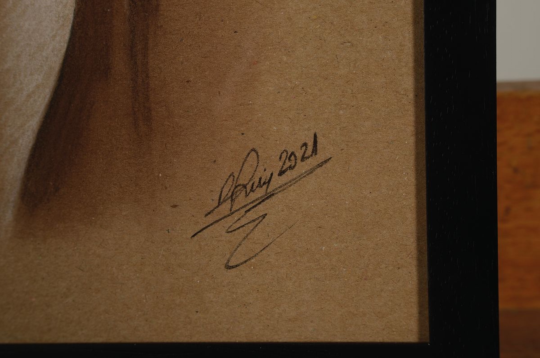 Detail a: Denis Prenzel, geb. 1971, Pastell-Zeichnung auf dickem Papier, handsigniert, Frauenakt, handsigniert, dat. 2021, Blattgr. 30 x 40 cm, unter Glas, ...