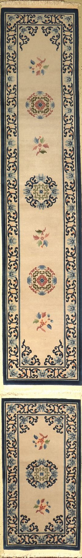 2 Lots Peking, China, ca. 50 Jahre, Wolle auf Baumwolle, ca. 333 x 70 cm, ca. 140 x 70 cm, EHZ: 2