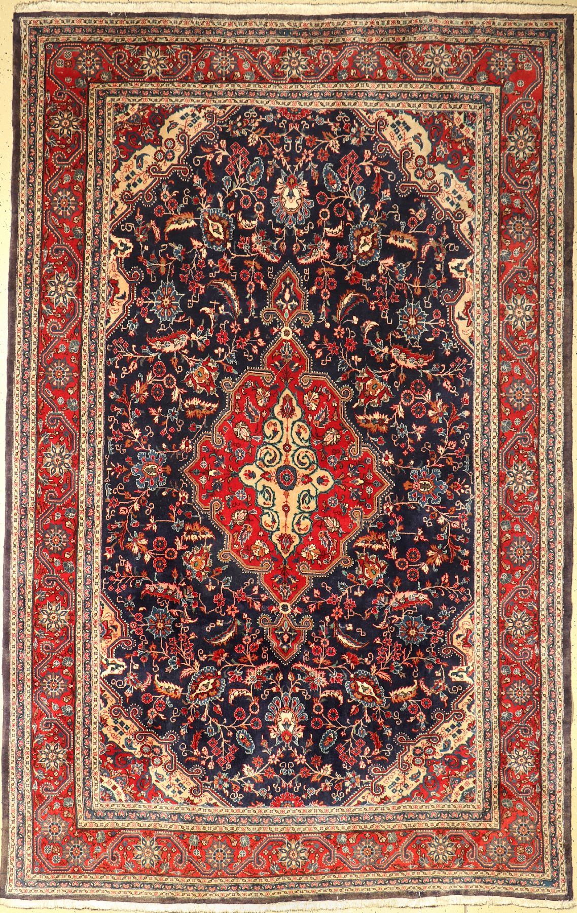 Ekbatan alt, Persien, um 1960, Wolle auf Baumwolle, ca. 316 x 202 cm, EHZ: 2