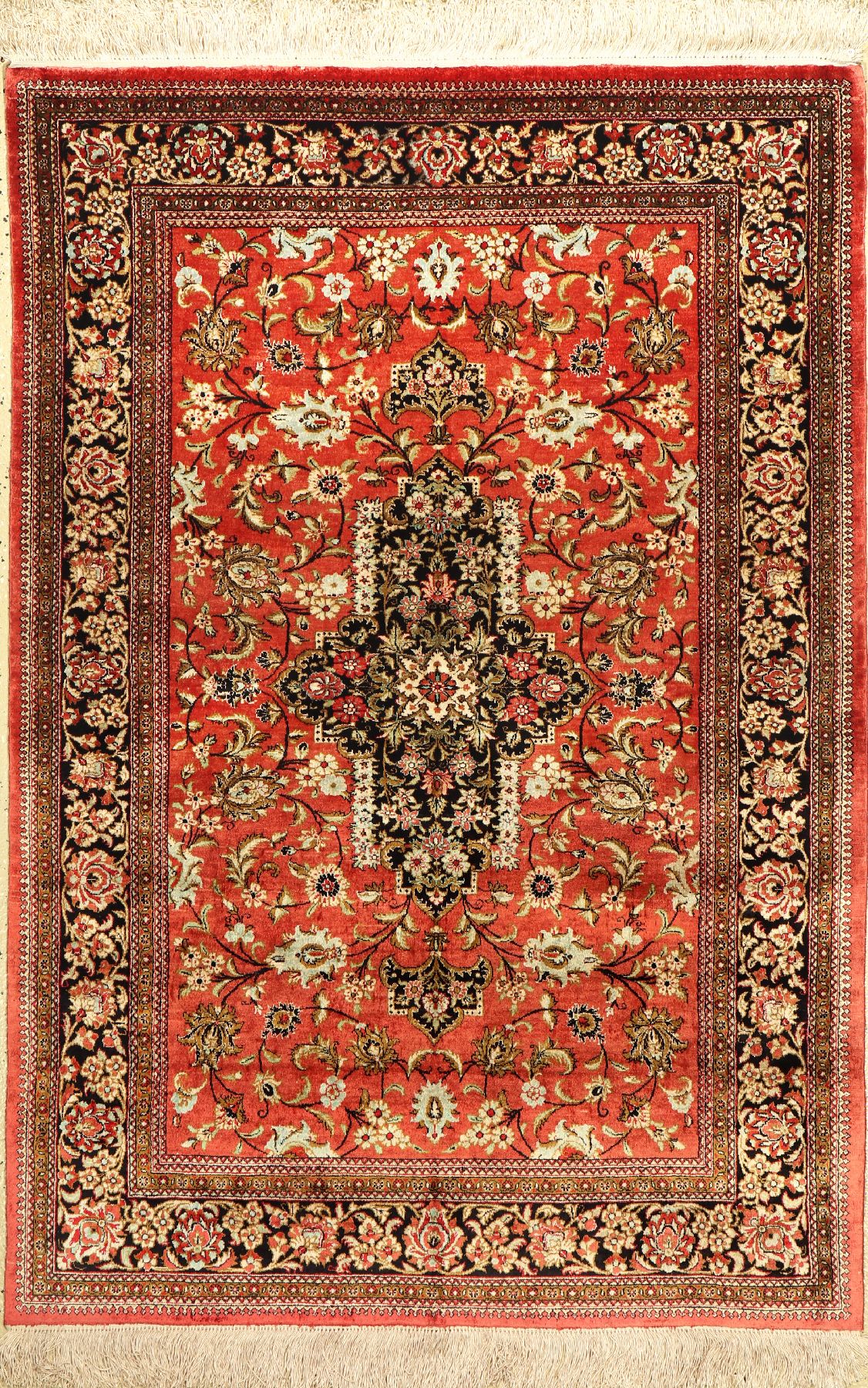 Ghom Seide, Persien, ca. 60 Jahre, reine Naturseide, ca. 152 x 103 cm, EHZ: 2