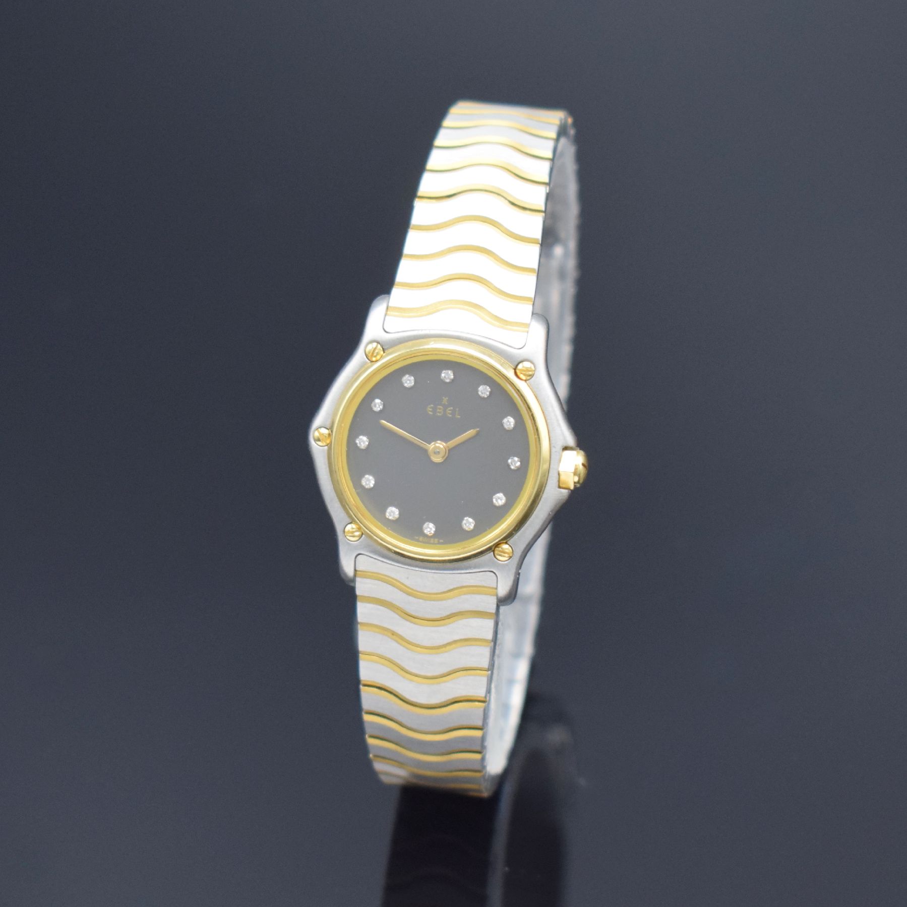 EBEL Sport Classique Damenarmbanduhr, Schweiz um 1995, quarz, Edelstahl & Gold komb., Stülpgeh., Gold-Lünette 5x verschr., Gliederband m. ...