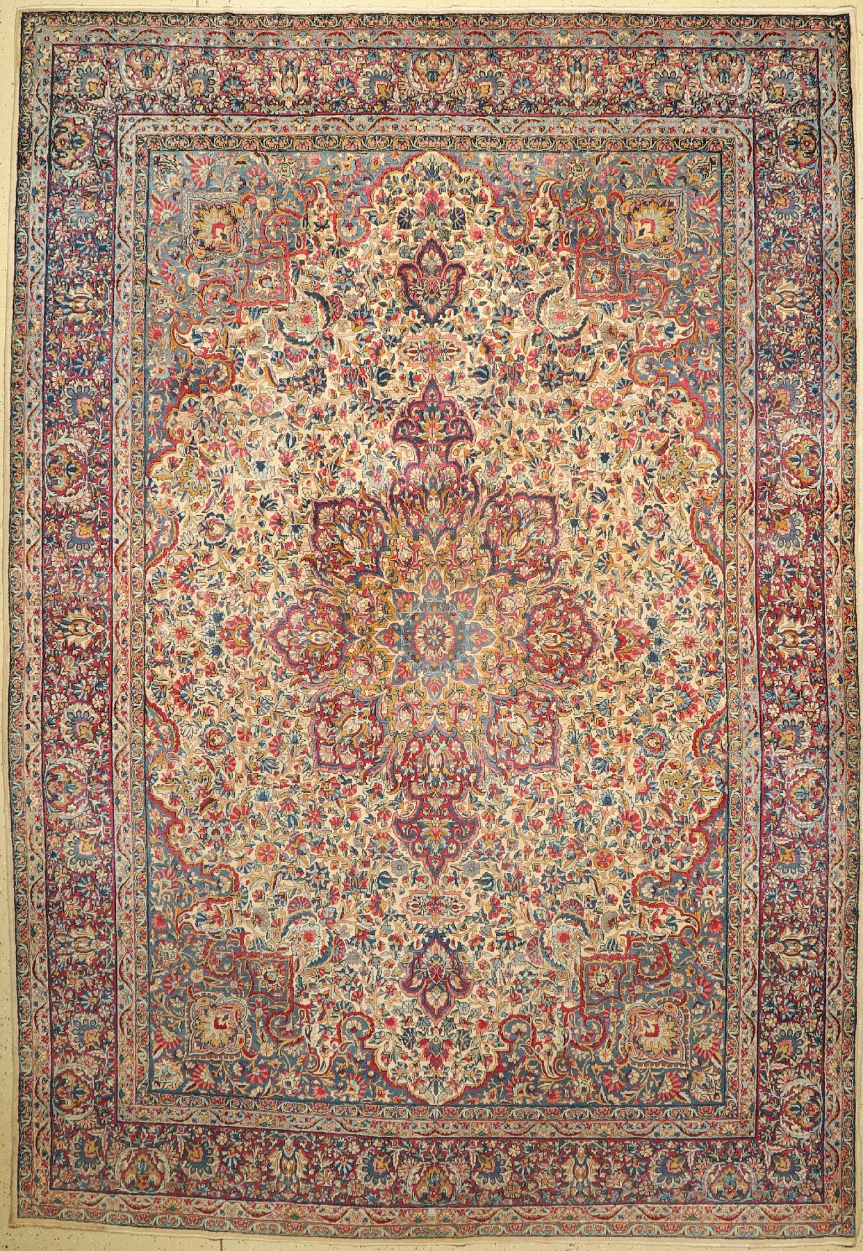 Kerman Lawar alt, Persien, um 1930, Wolle auf Baumwolle, ca. 395 x 275 cm, EHZ: 3-4