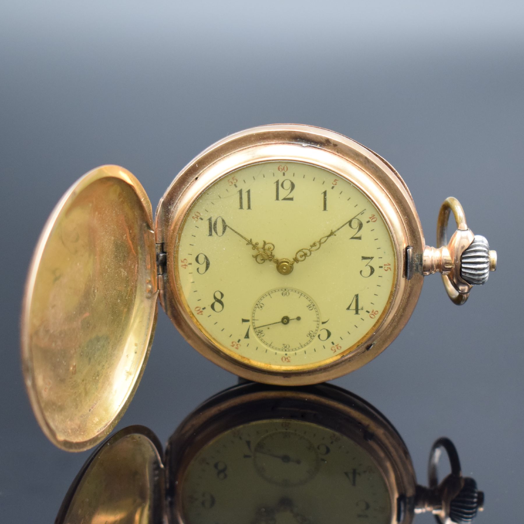IWC Herrensavonette Kaliber 53 in RG 585/000, Schweiz um 1903, glattes 3 Deckel- Goldgeh. dell., Emailzifferbl. m. arab. Zahlen riss., gold. ...